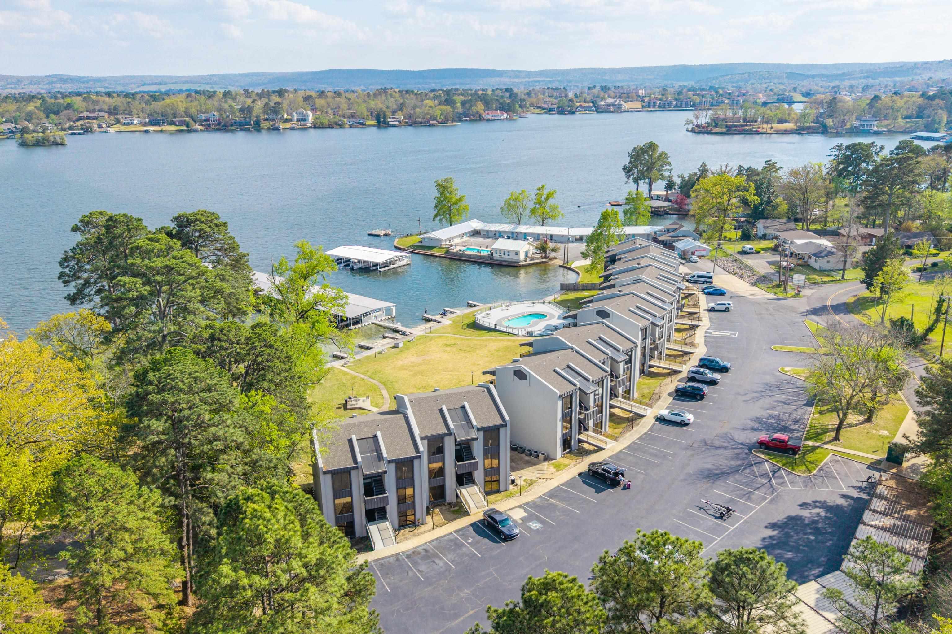 270 Lake Hamilton  Hot Springs, AR