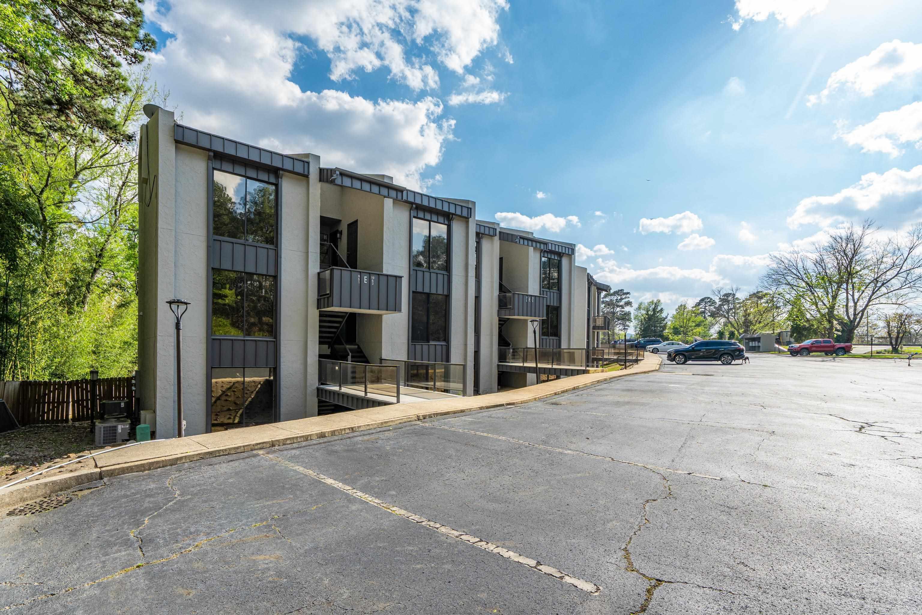 270 Lake Hamilton  Hot Springs, AR