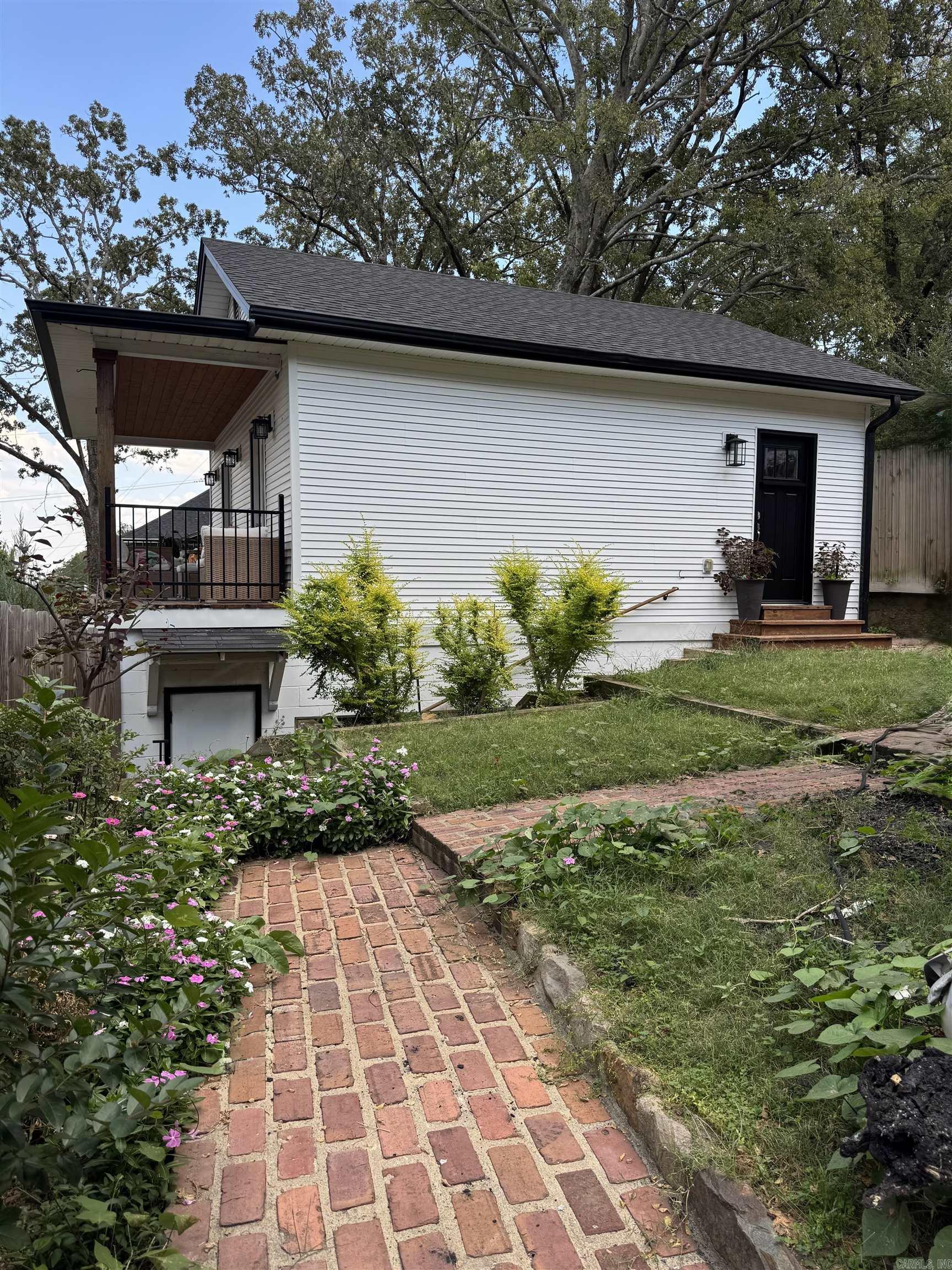 921 Midland  Little Rock, AR