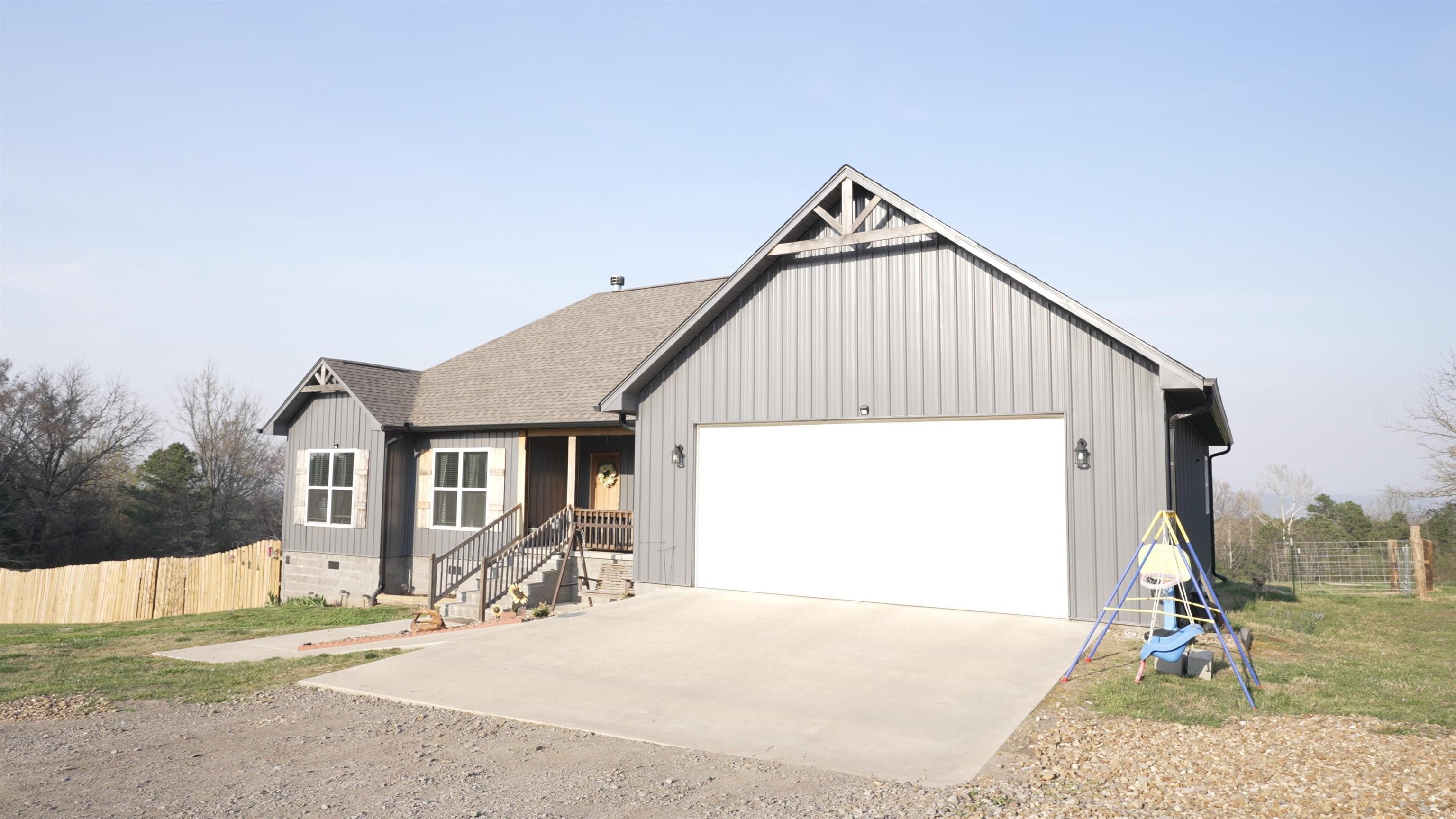 794 Flurry Rd.  Delaware, AR