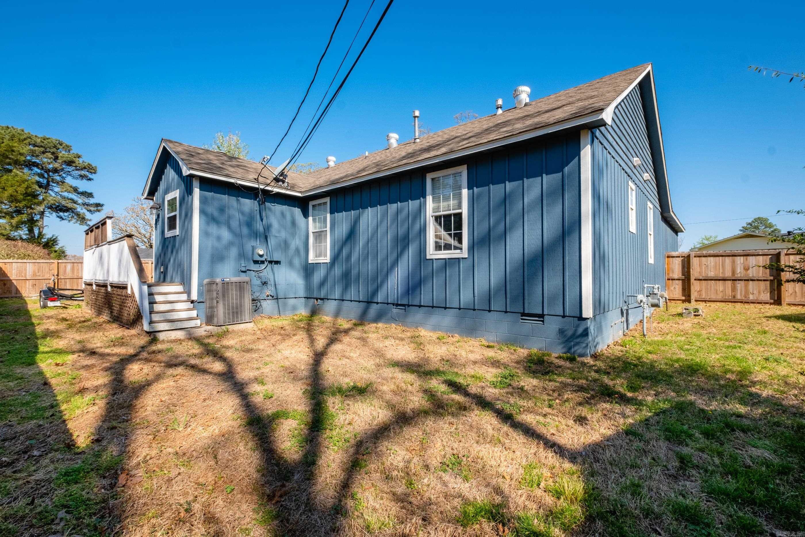 5518 N Locust  North Little Rock, AR