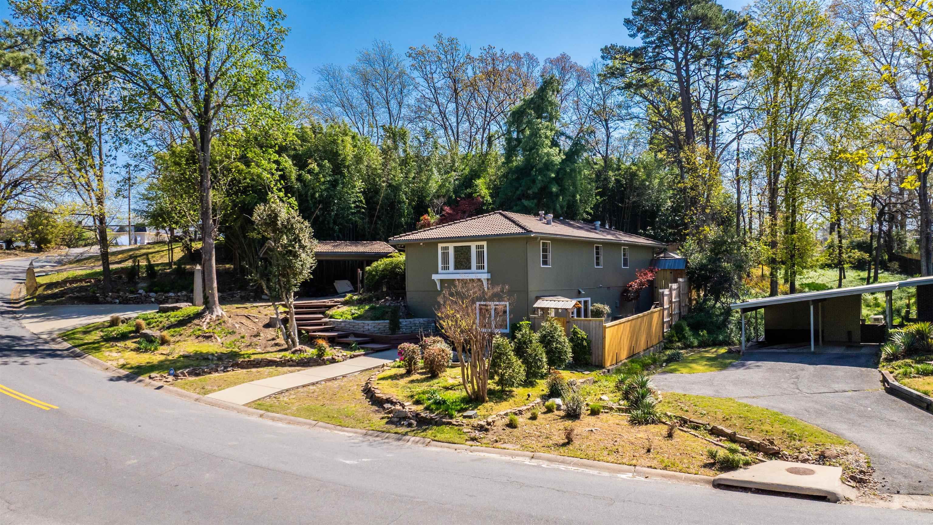 2215 Biscayne  Little Rock, AR