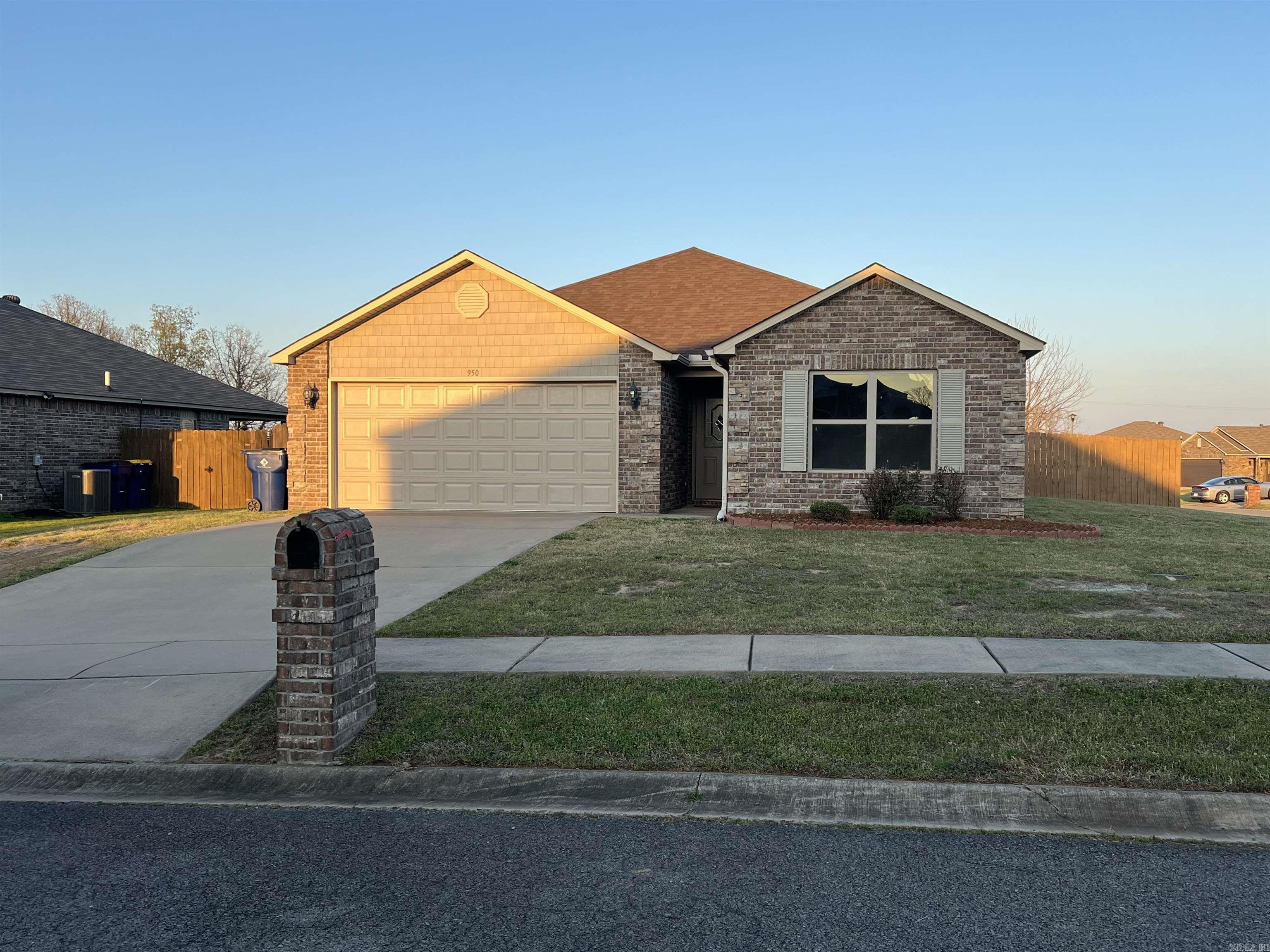 950 PINEHURST LOOP  Cabot, AR