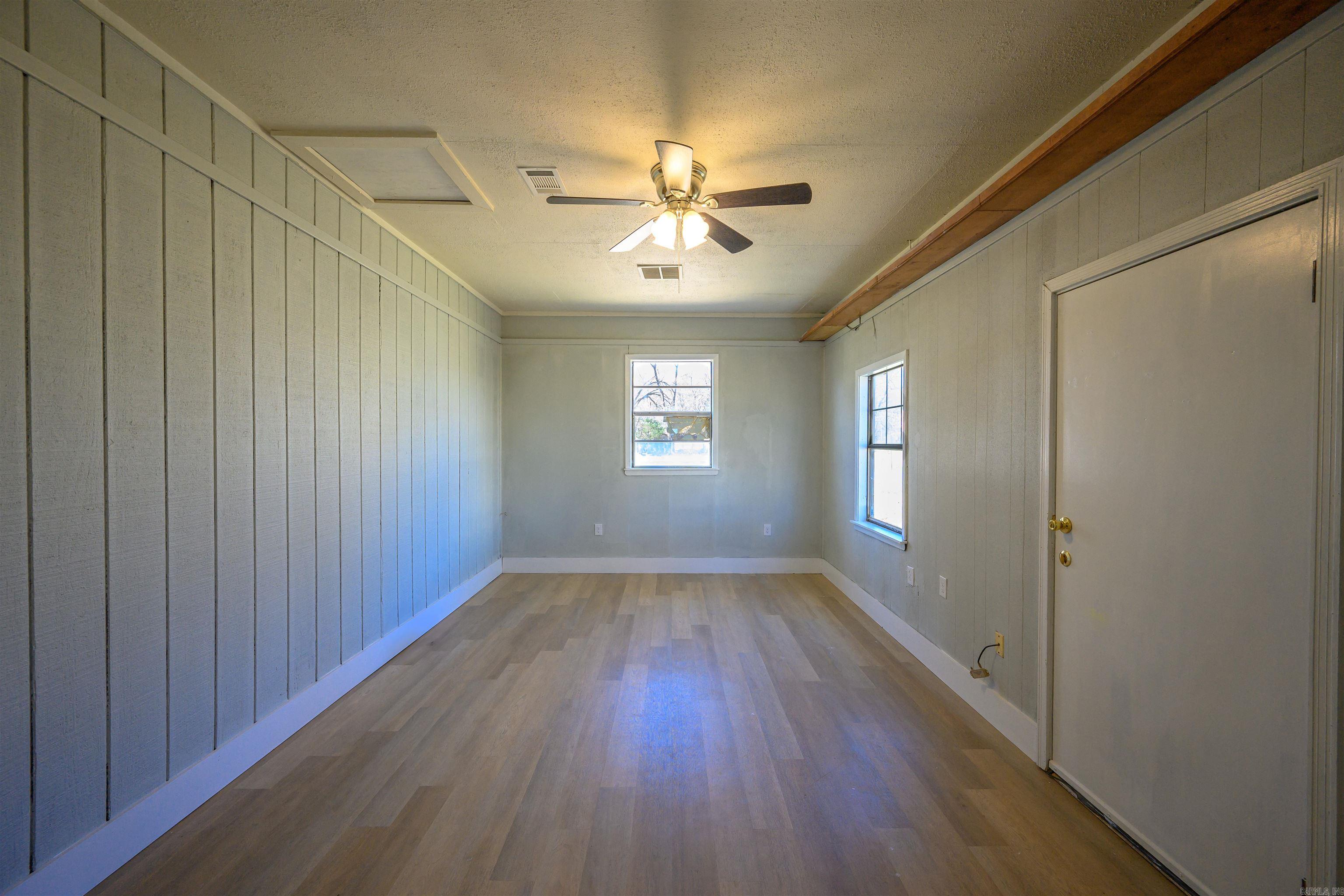 611 W Barnett Street  Kensett, AR