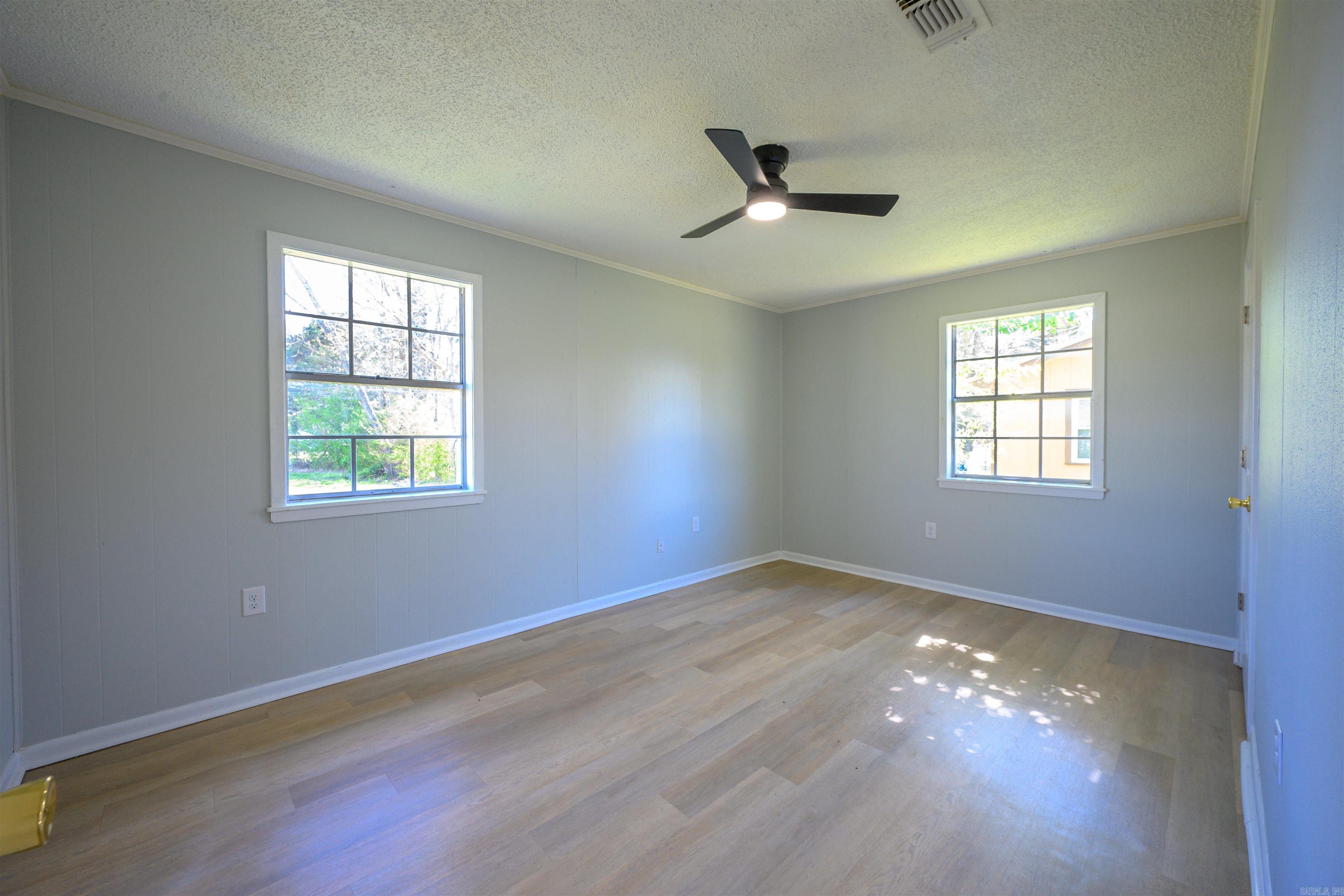 611 W Barnett Street  Kensett, AR