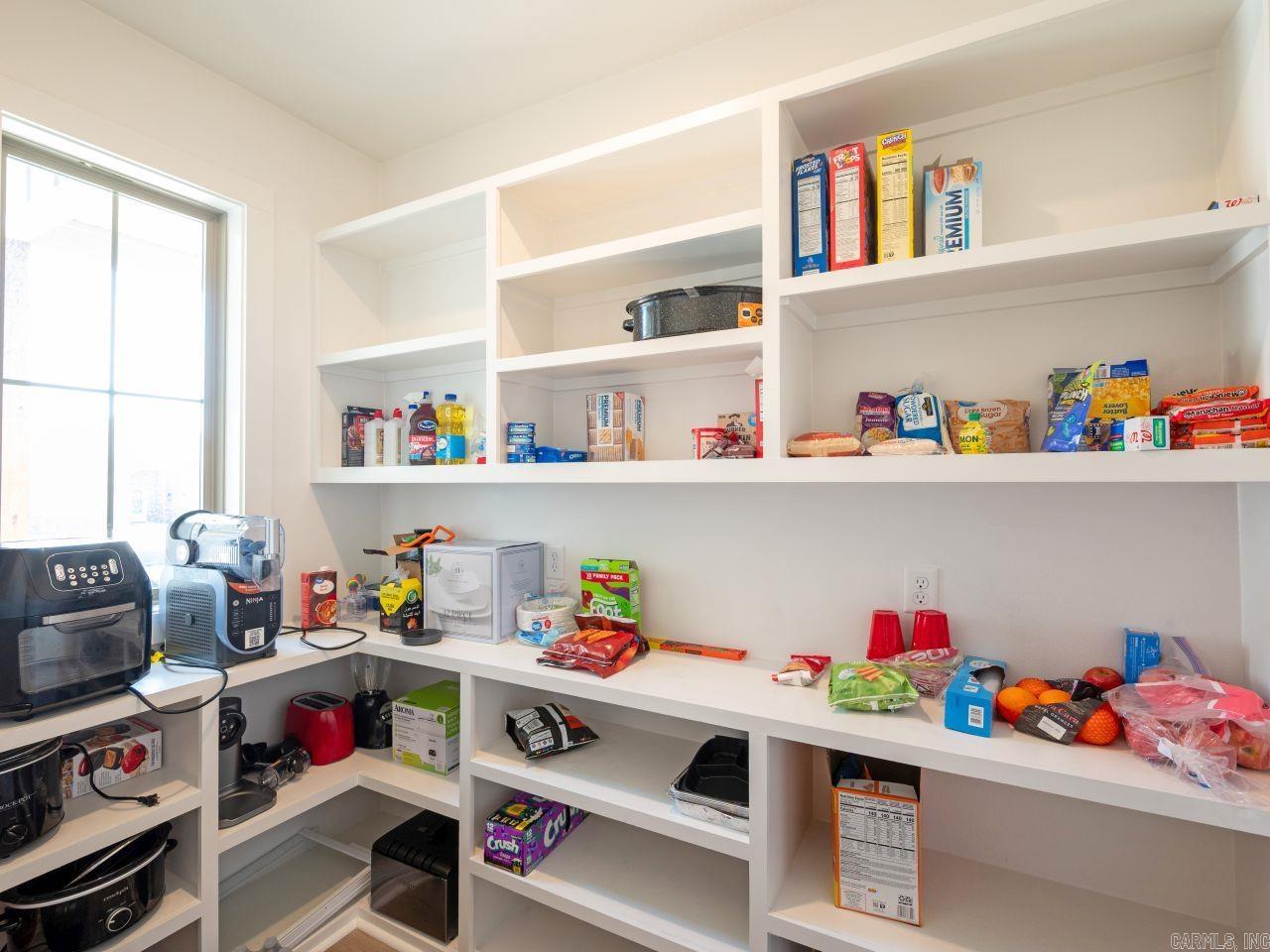 7921 S Shoreline  Benton, AR