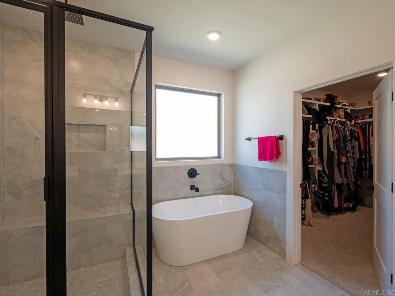 7921 S Shoreline  Benton, AR