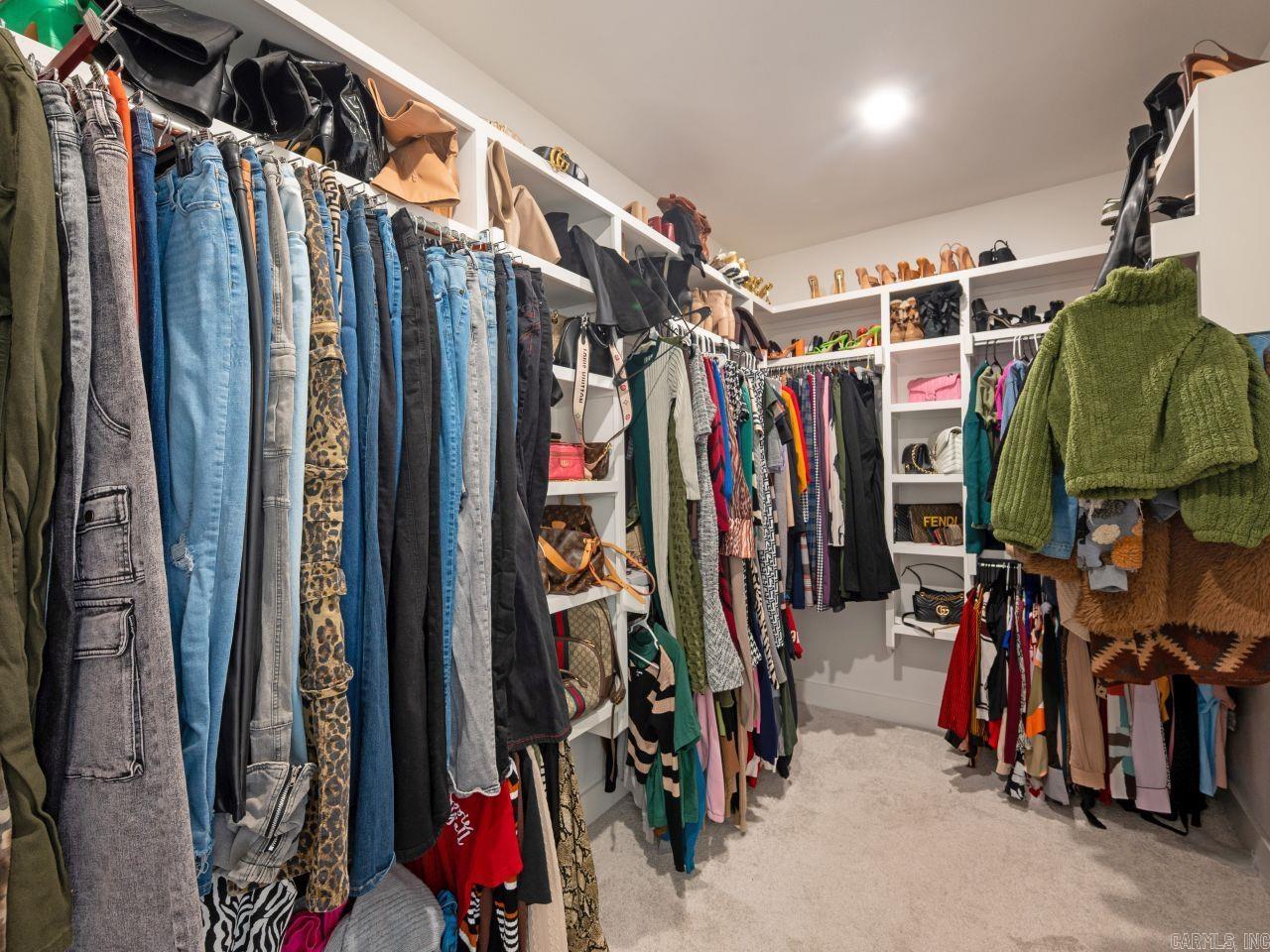 7921 S Shoreline  Benton, AR