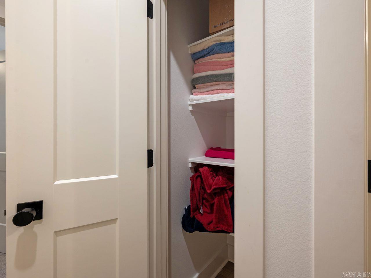 7921 S Shoreline  Benton, AR