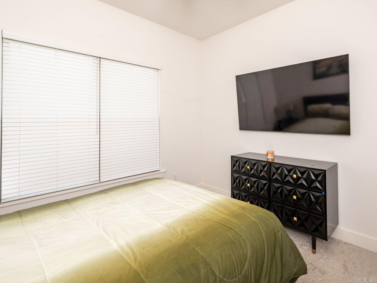 7921 S Shoreline  Benton, AR