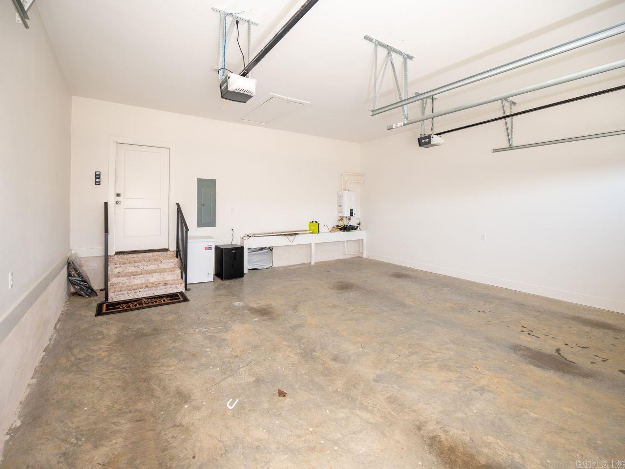 7921 S Shoreline  Benton, AR