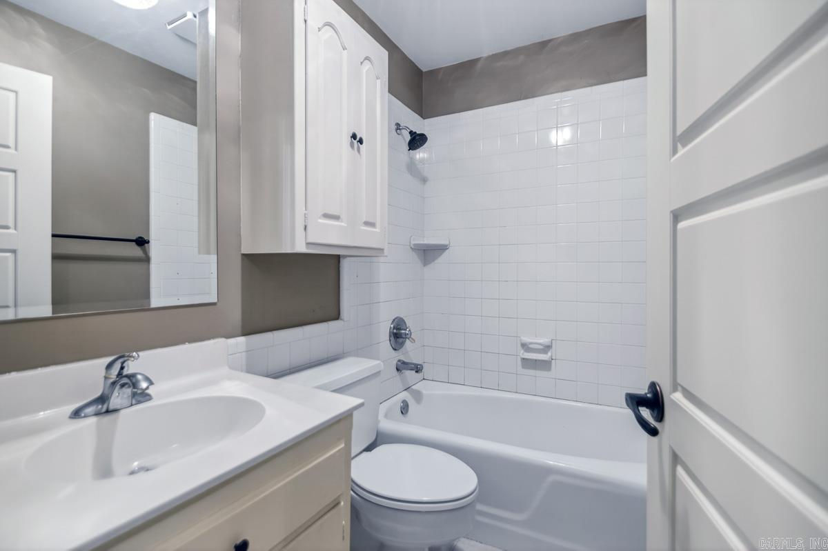 2609 Shenandoah Valley  Little Rock, AR