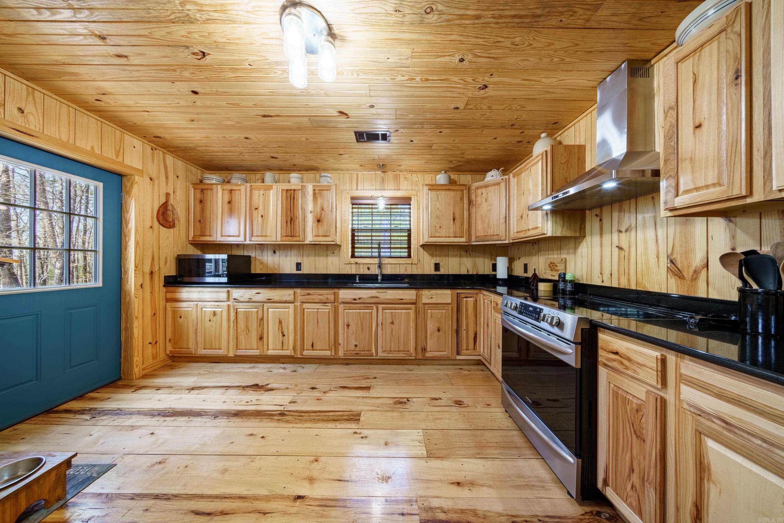 7473 Meadow Creek Rd  Fox, AR