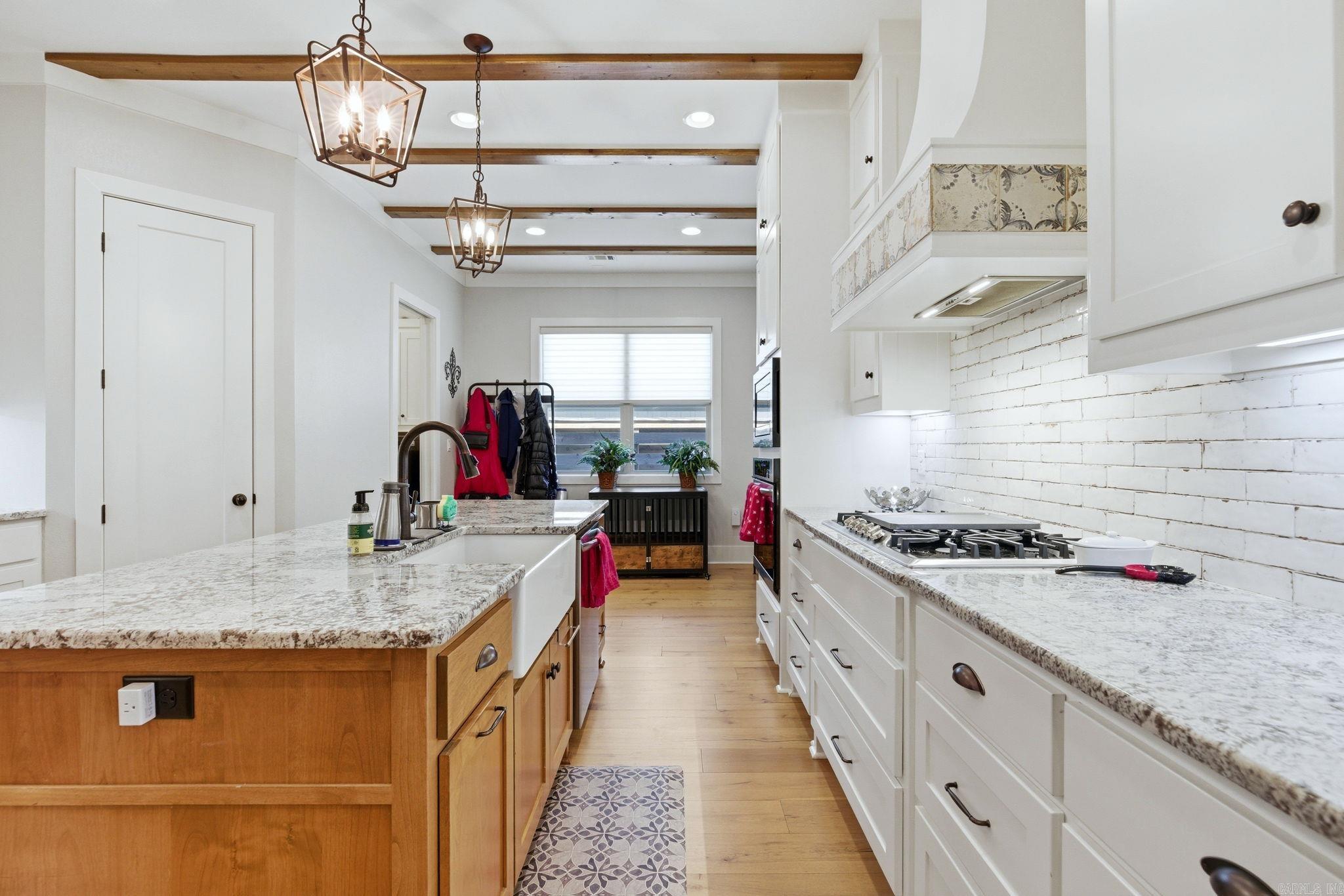 7 Tupelo  Little Rock, AR