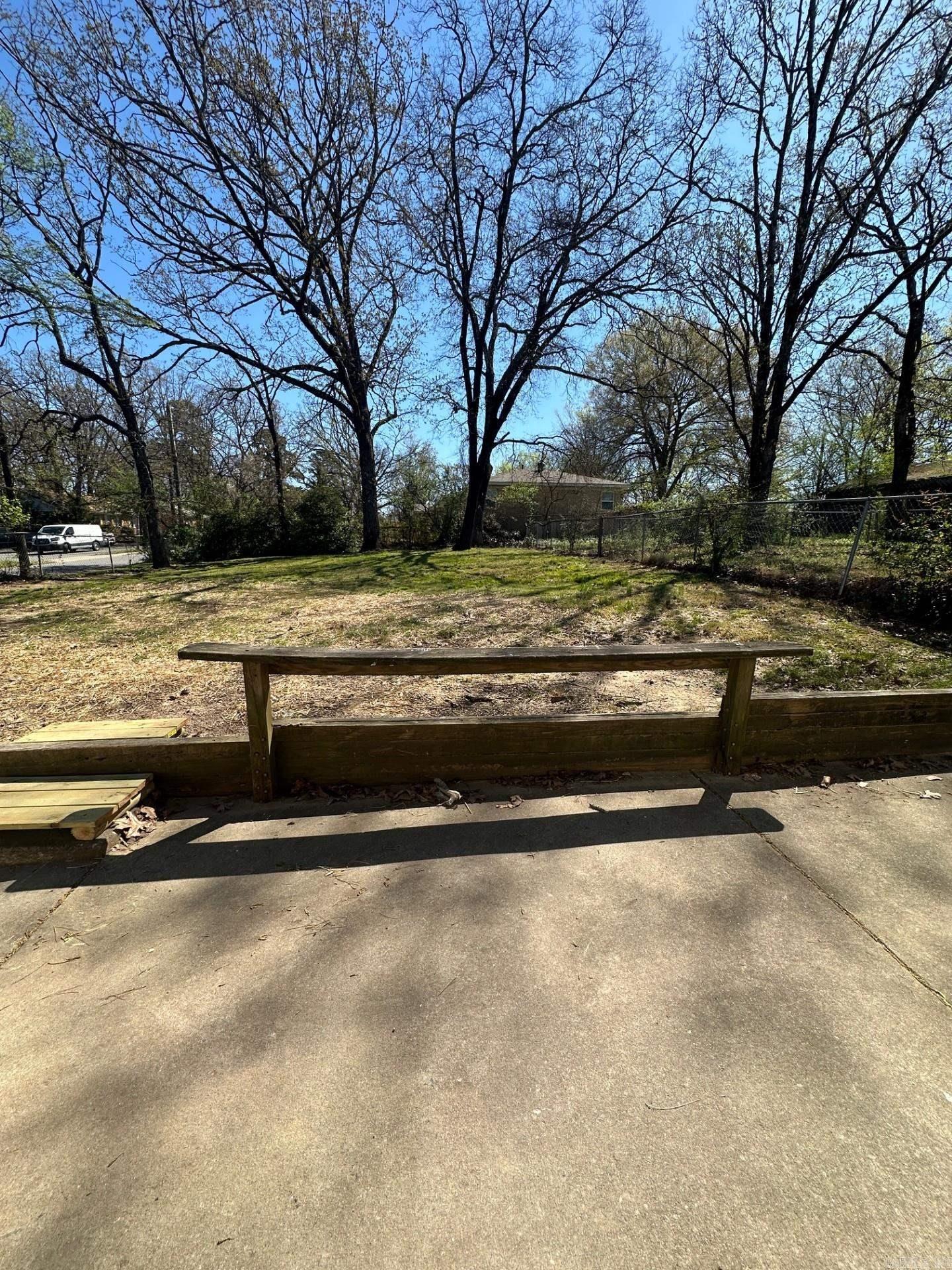 1623 N Mississippi  Little Rock, AR