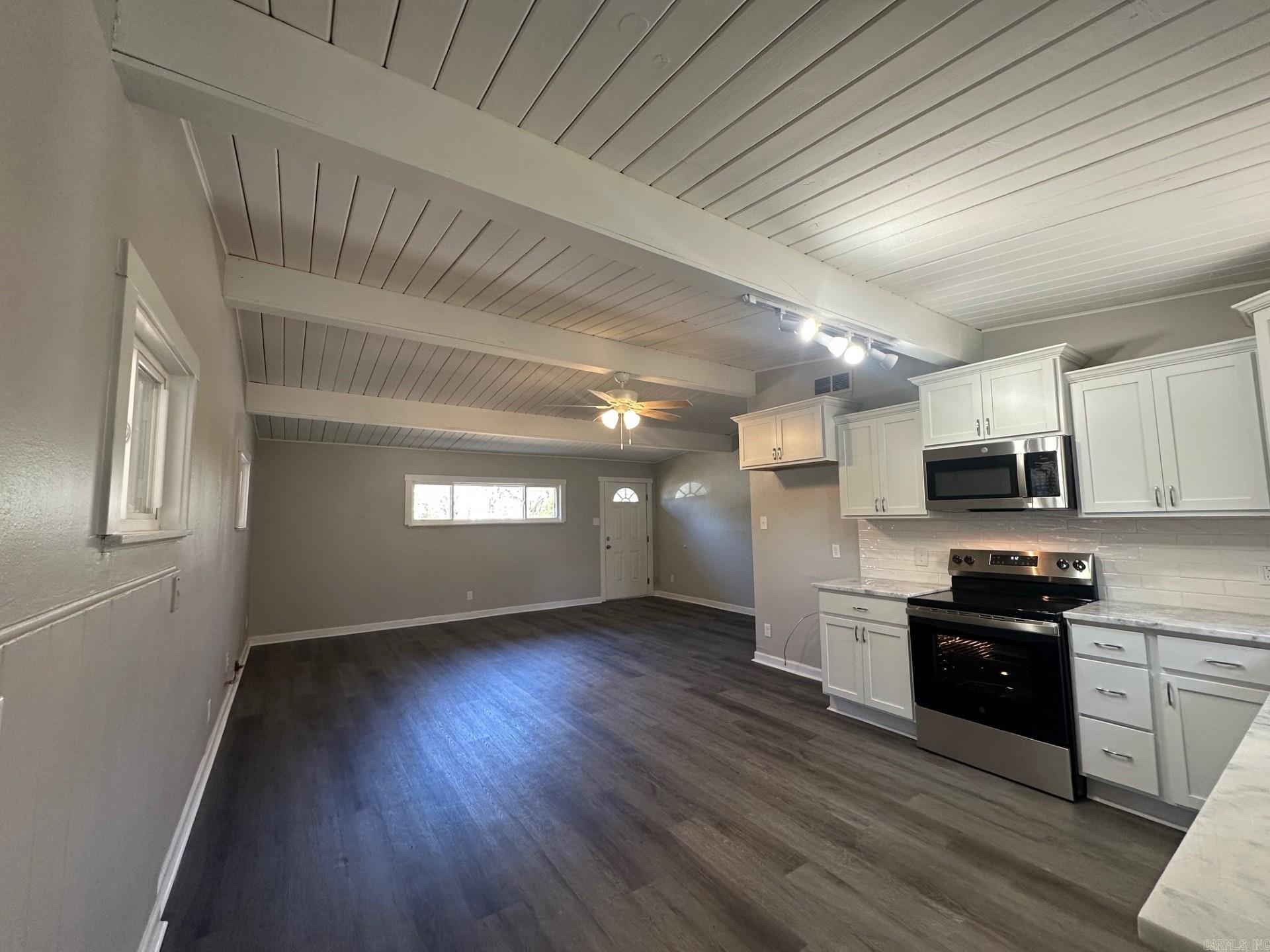 1623 N Mississippi  Little Rock, AR