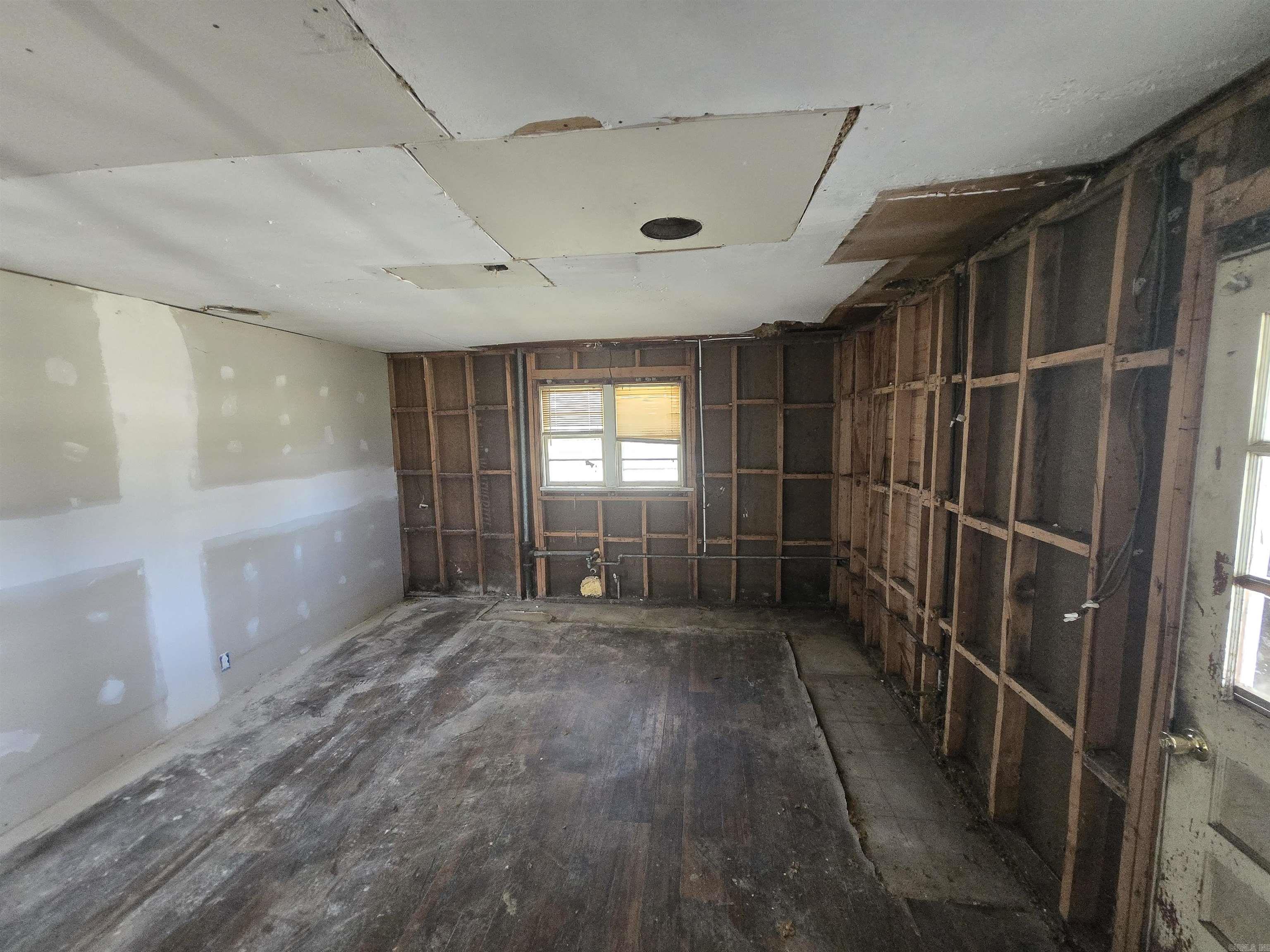 902 S Mount Holly  Smackover, AR