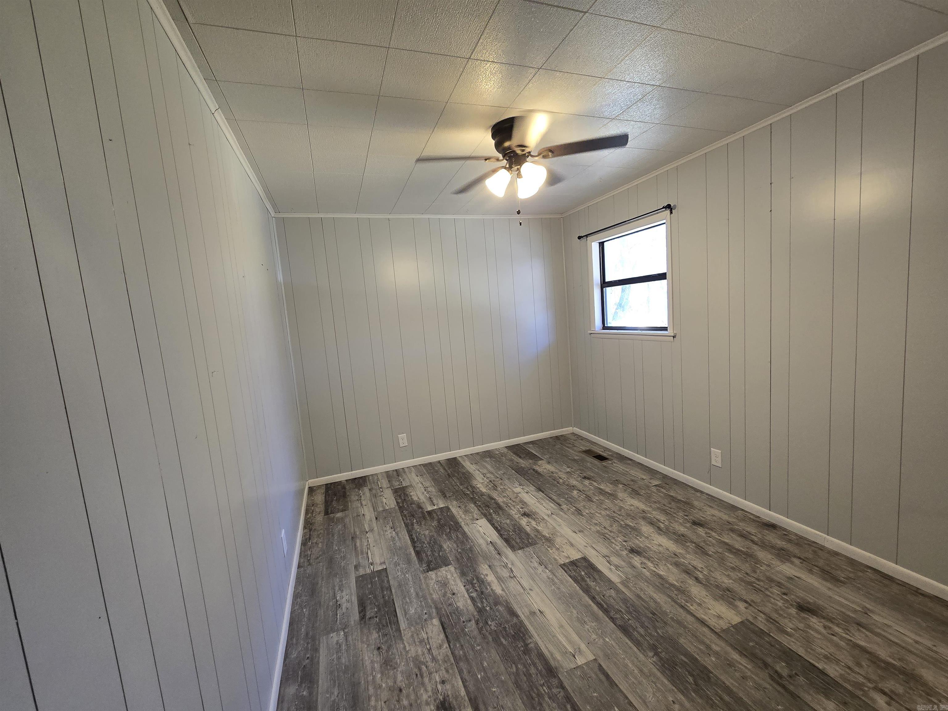 1800 White  Batesville, AR