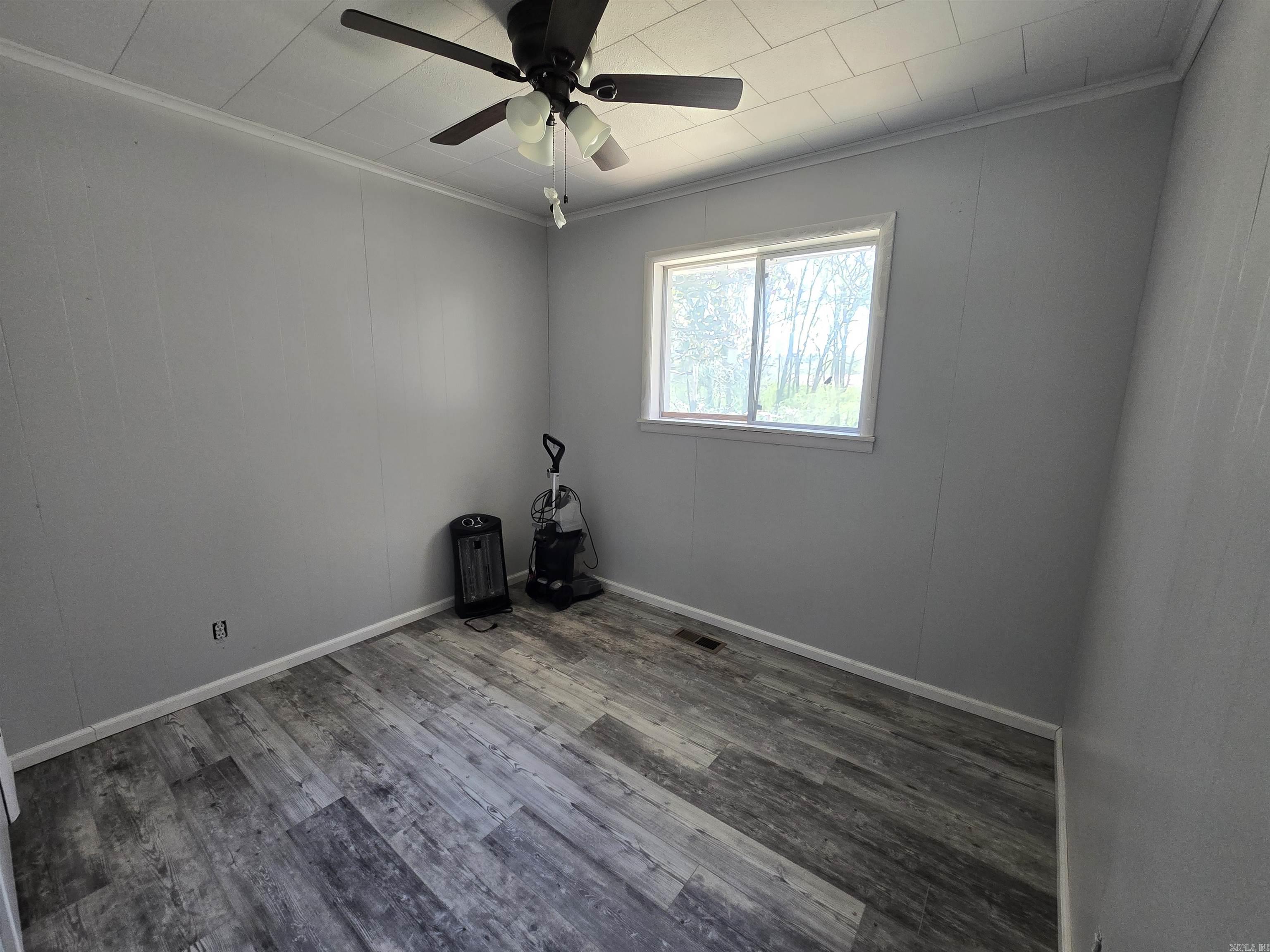 1800 White  Batesville, AR