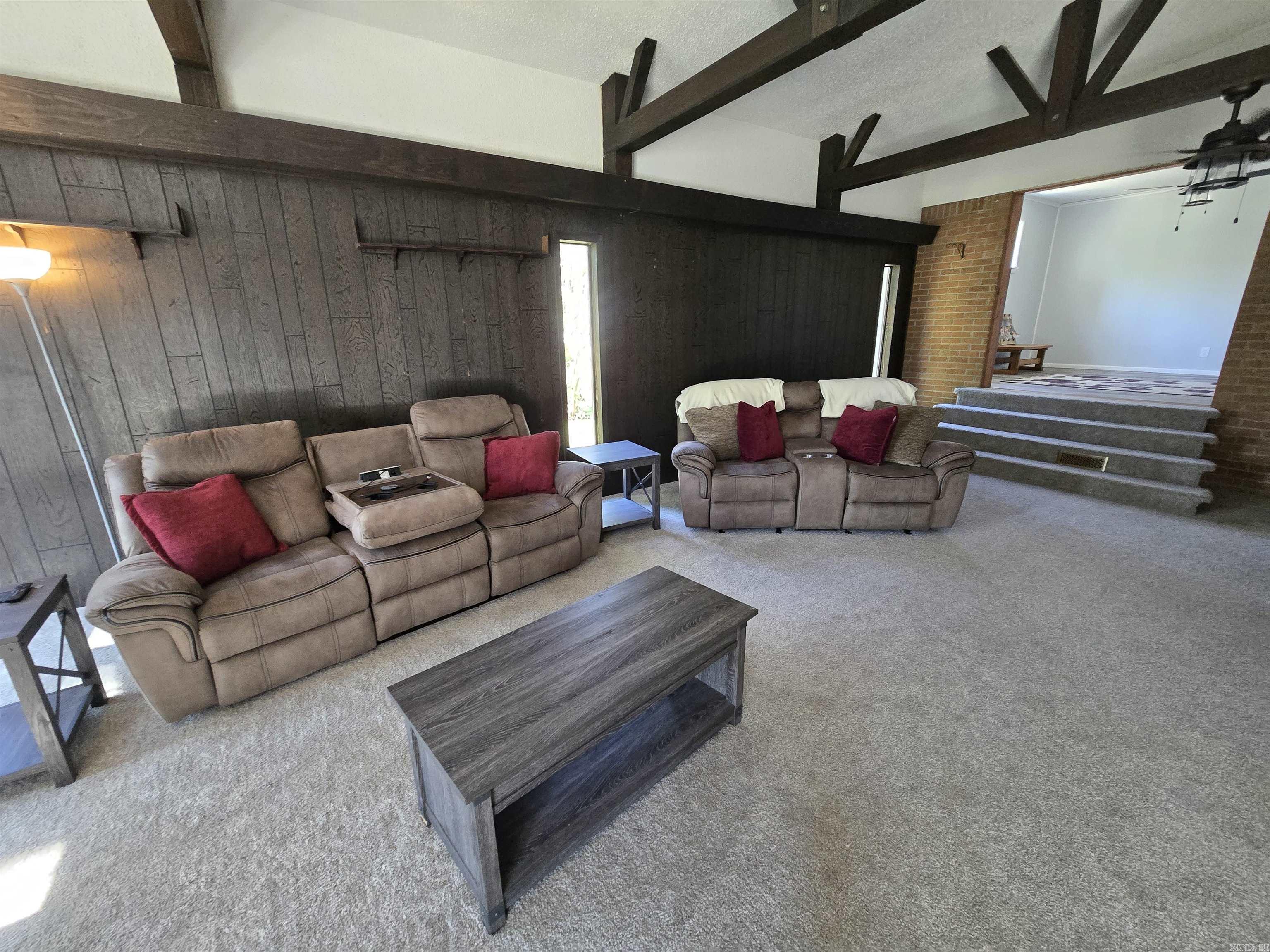 1800 White  Batesville, AR