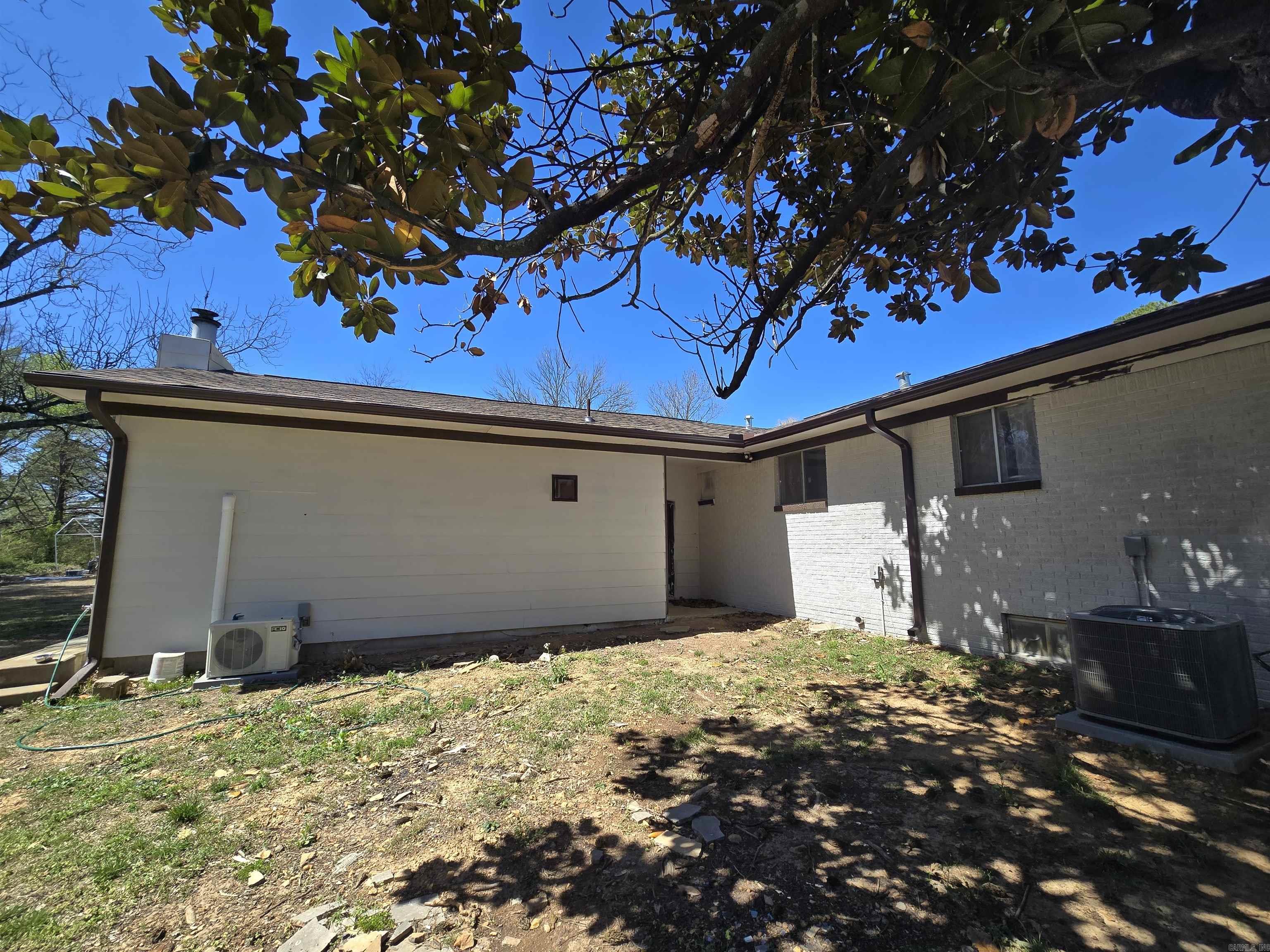 1800 White  Batesville, AR