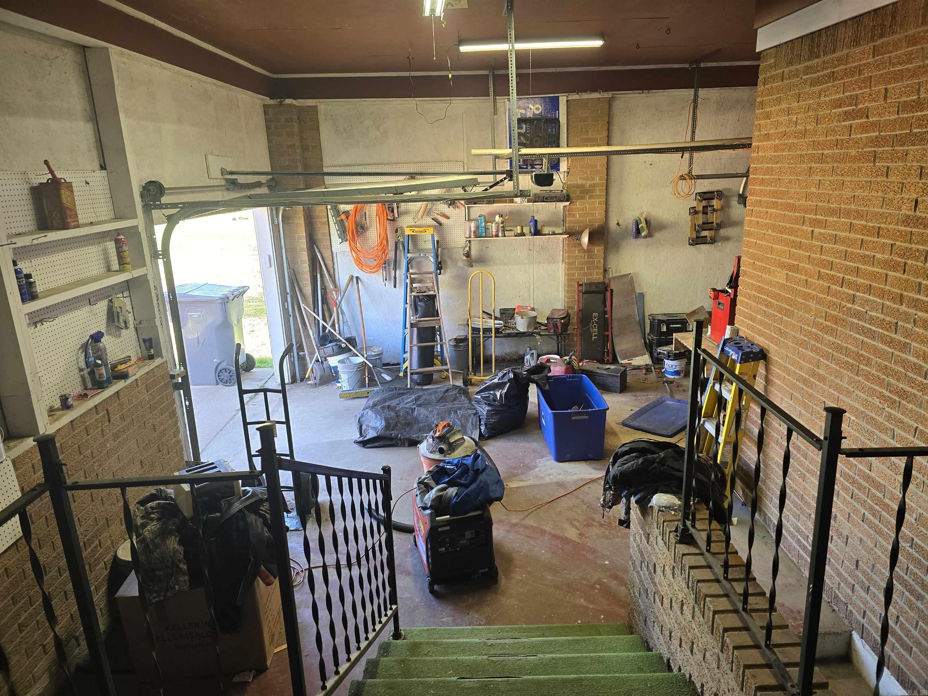 1800 White  Batesville, AR