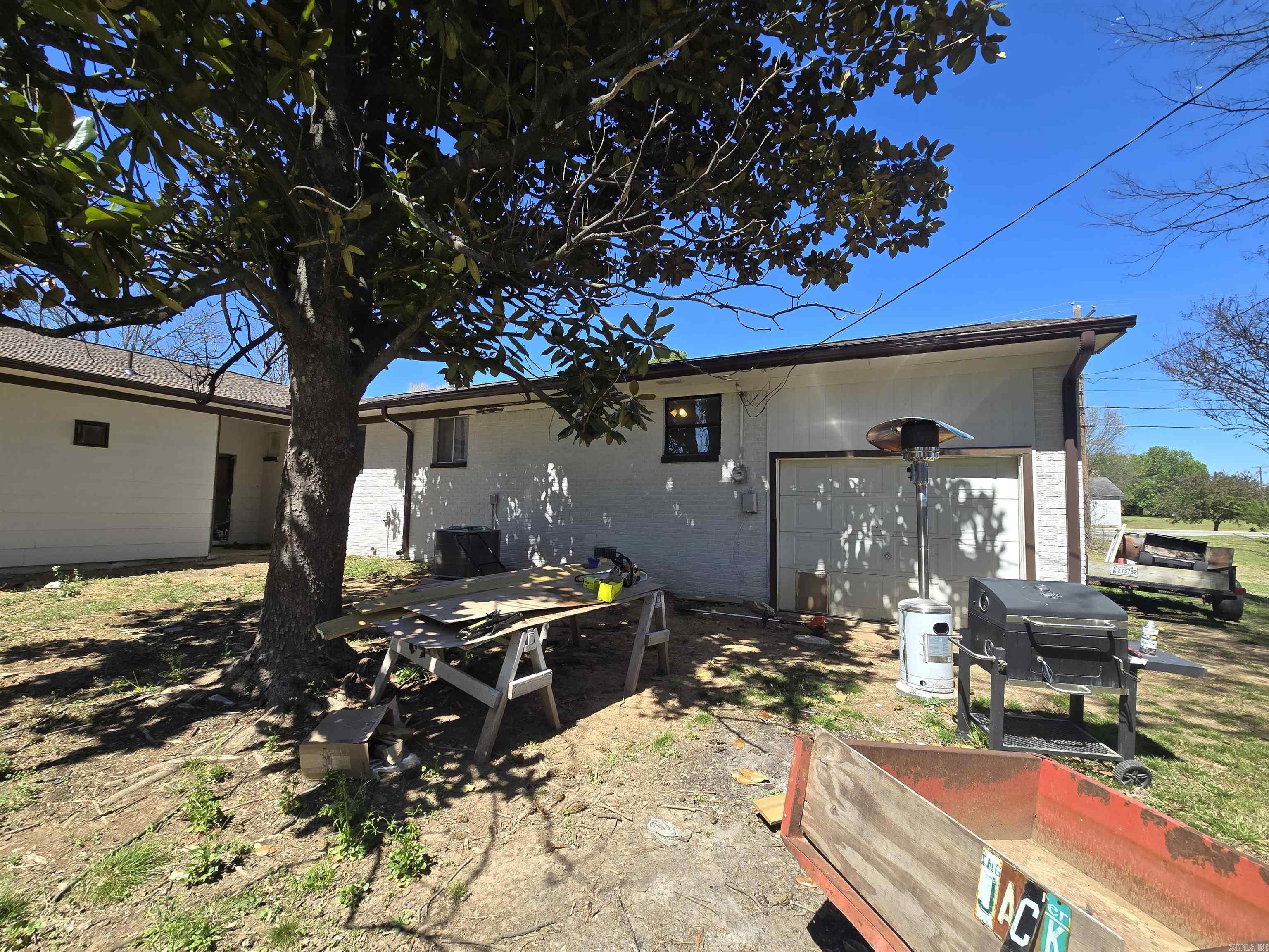 1800 White  Batesville, AR