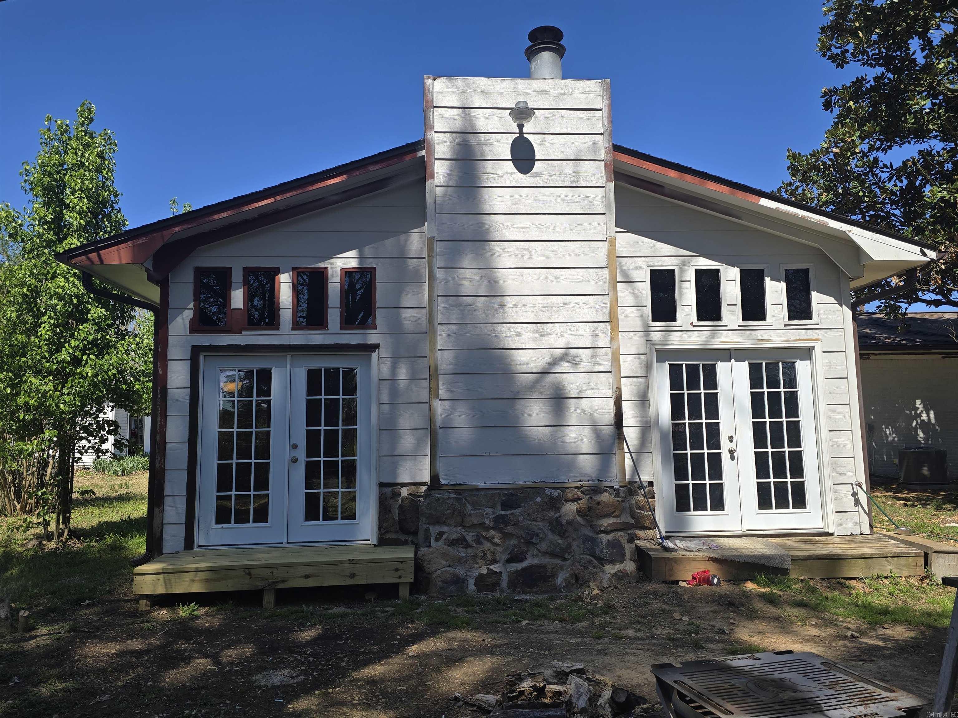 1800 White  Batesville, AR