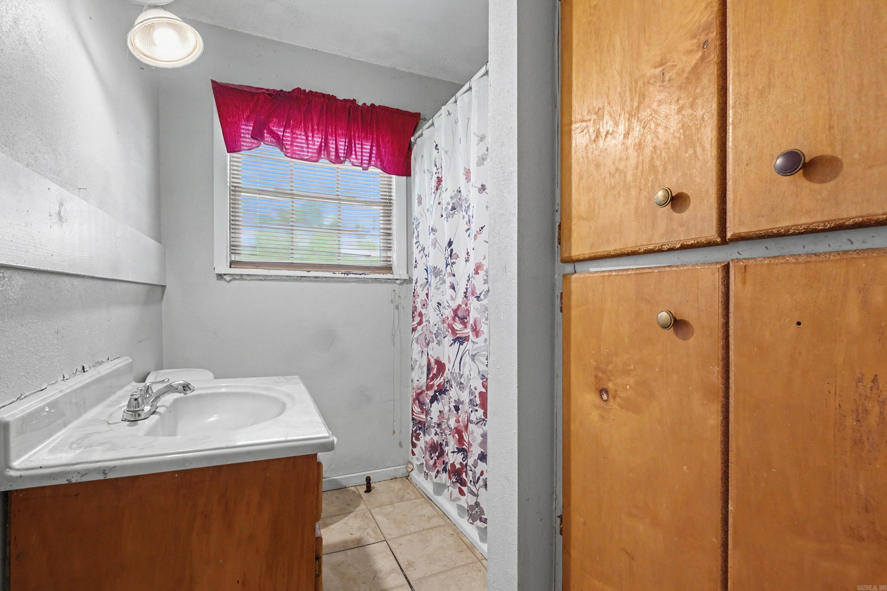 1623 Dixie  Benton, AR