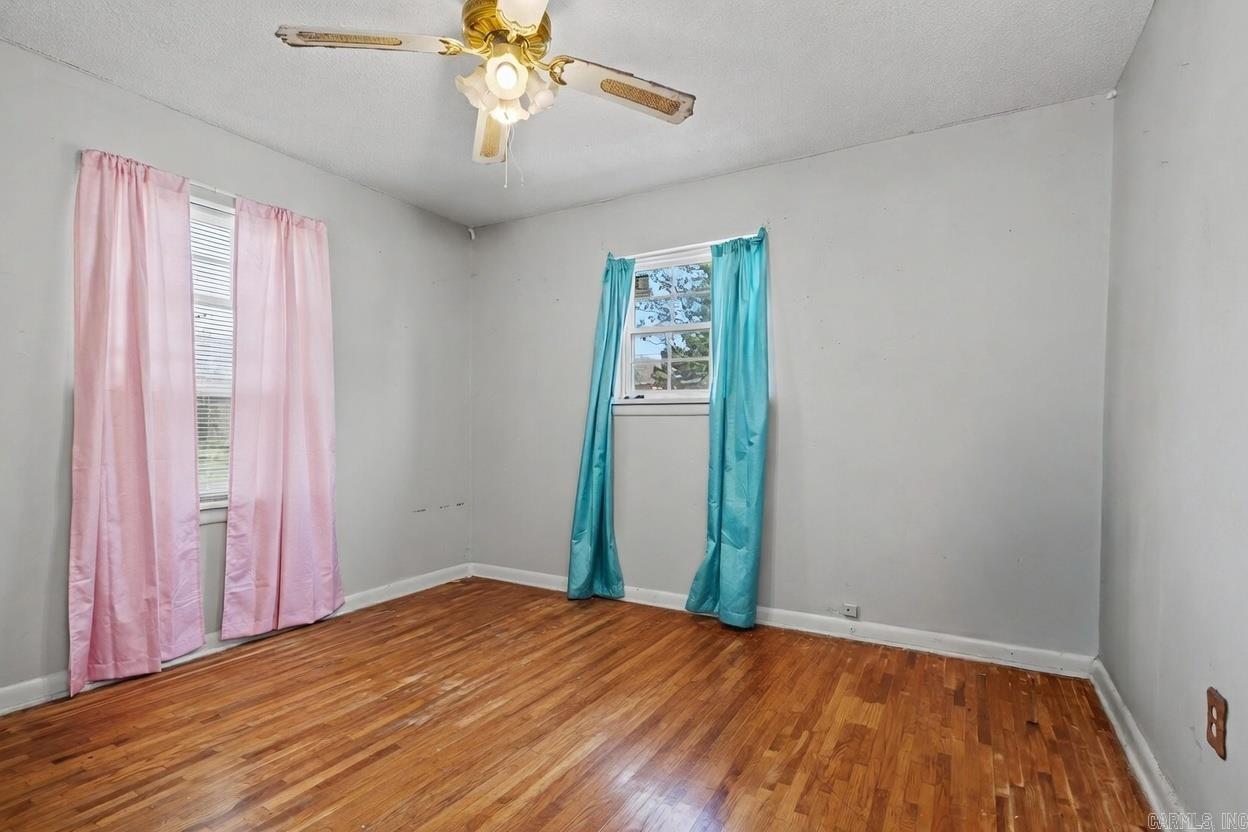 1623 Dixie  Benton, AR