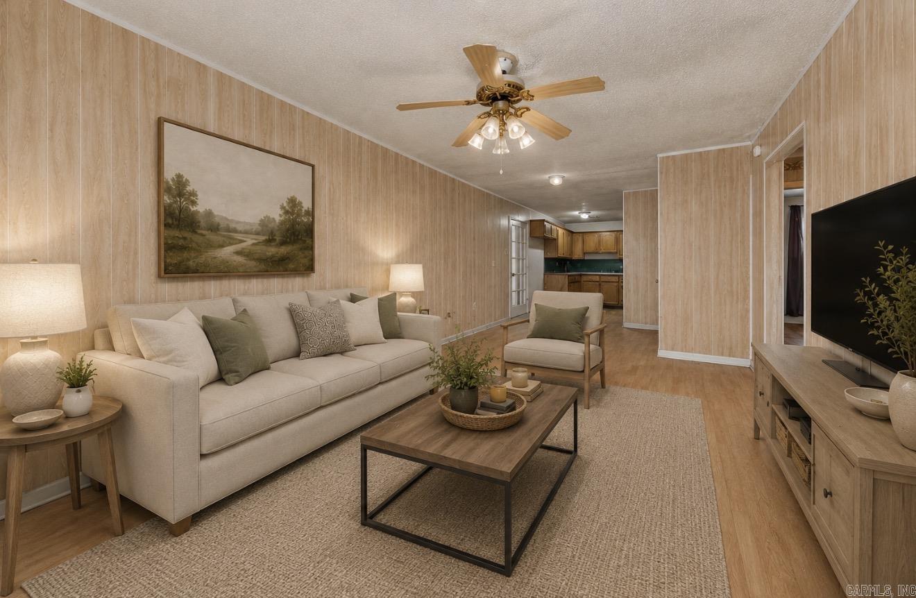 1623 Dixie  Benton, AR