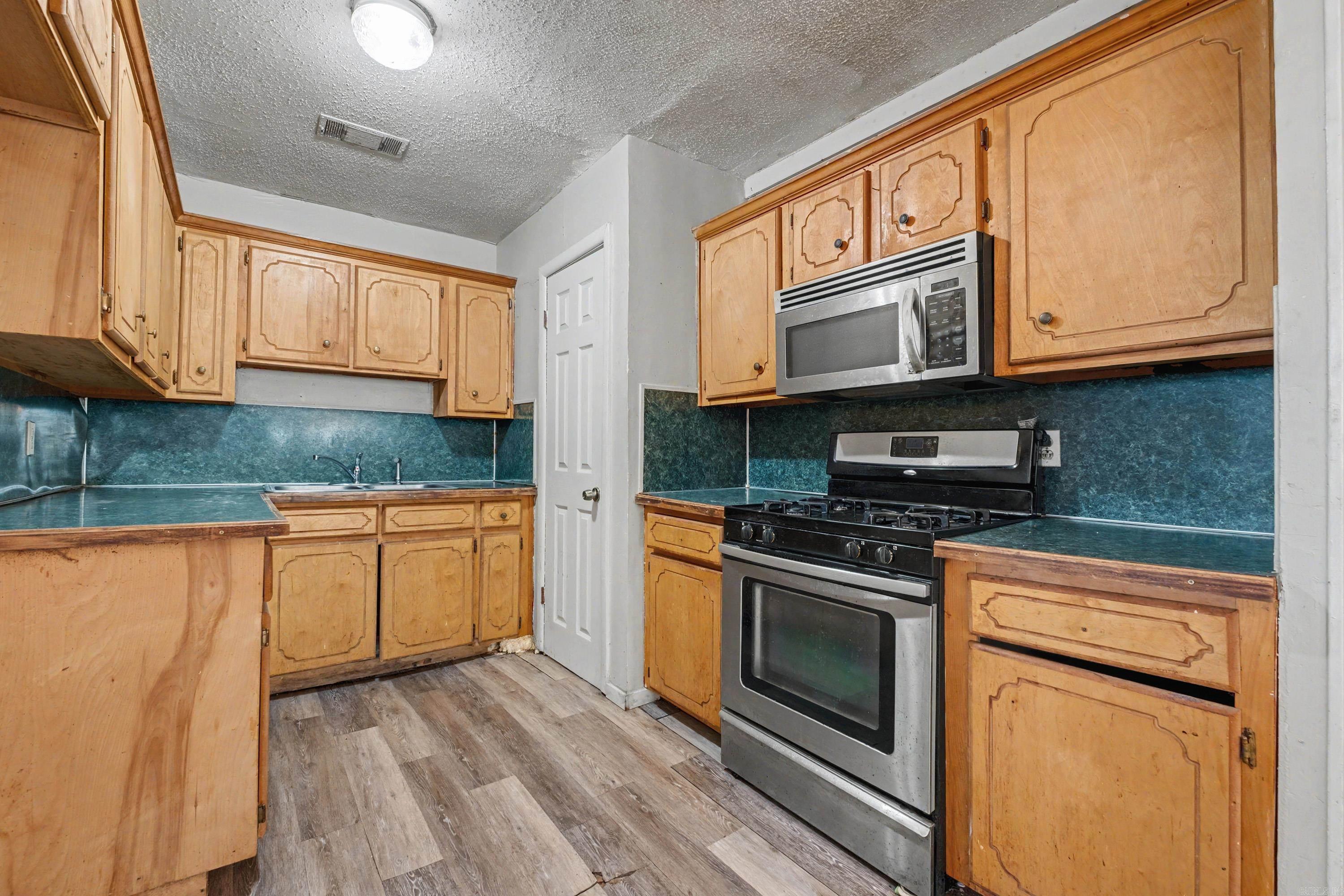 1623 Dixie  Benton, AR