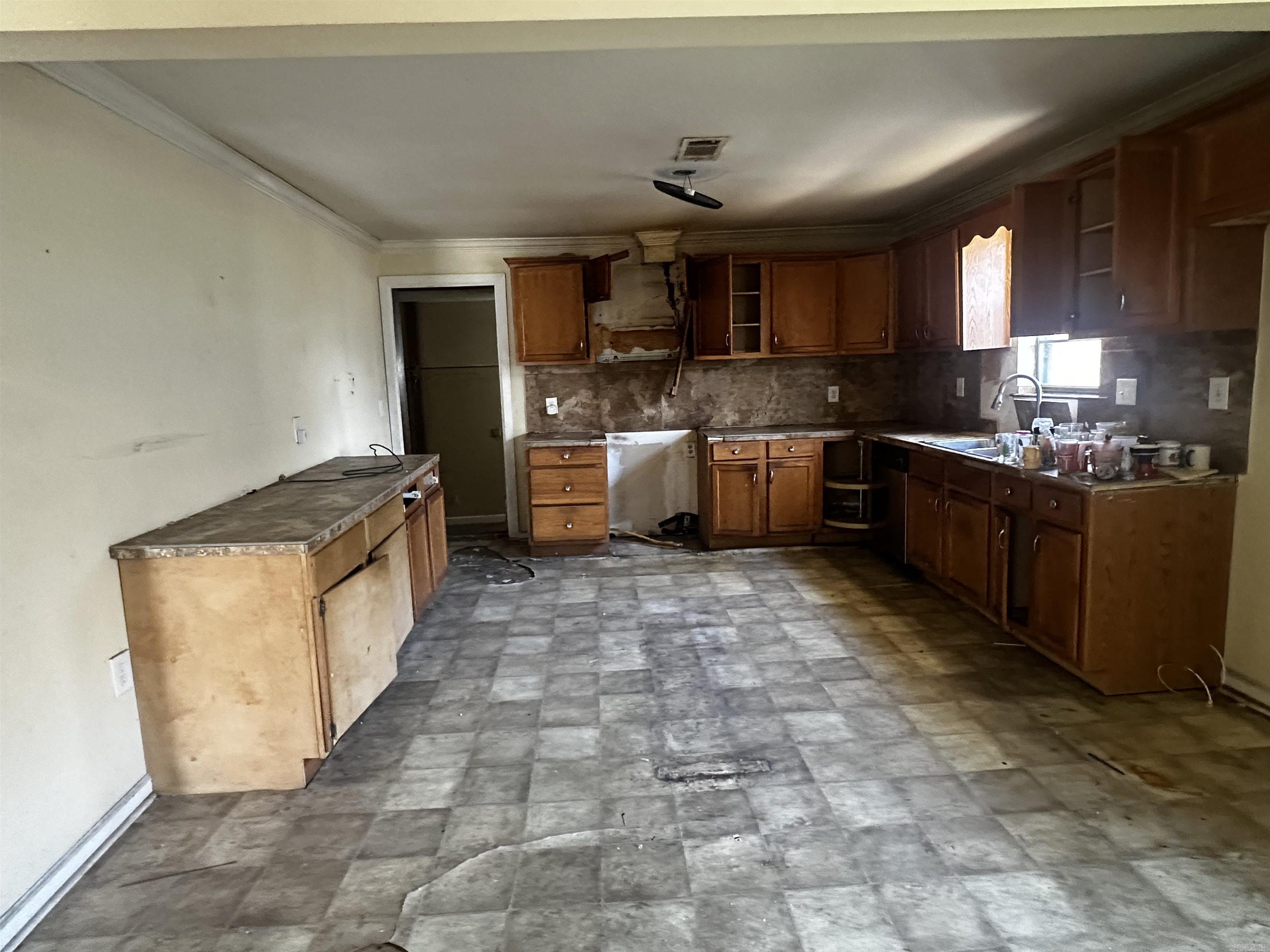 4322 W 17Th St  Little Rock, AR