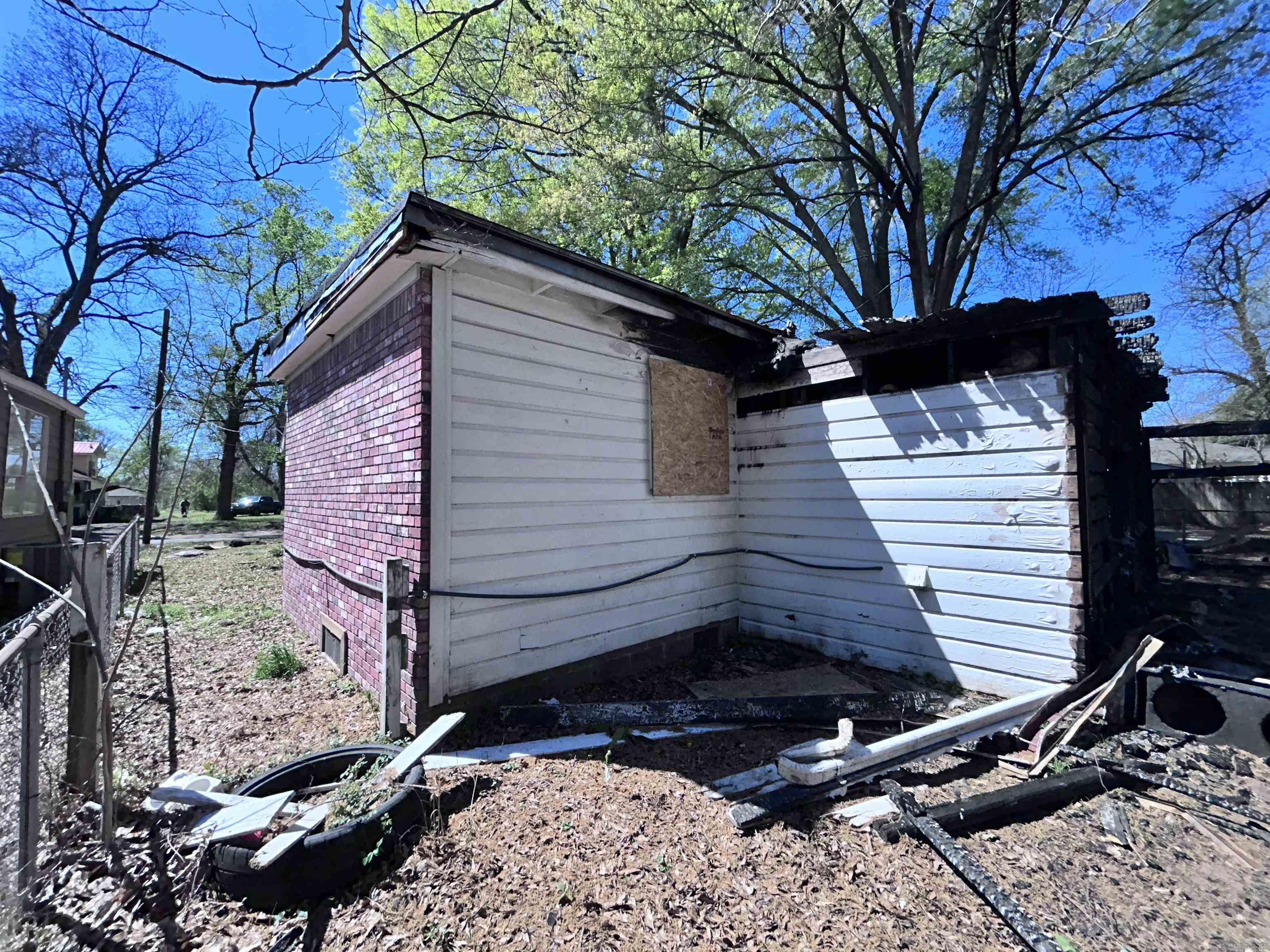 4905 School  North Little Rock, AR