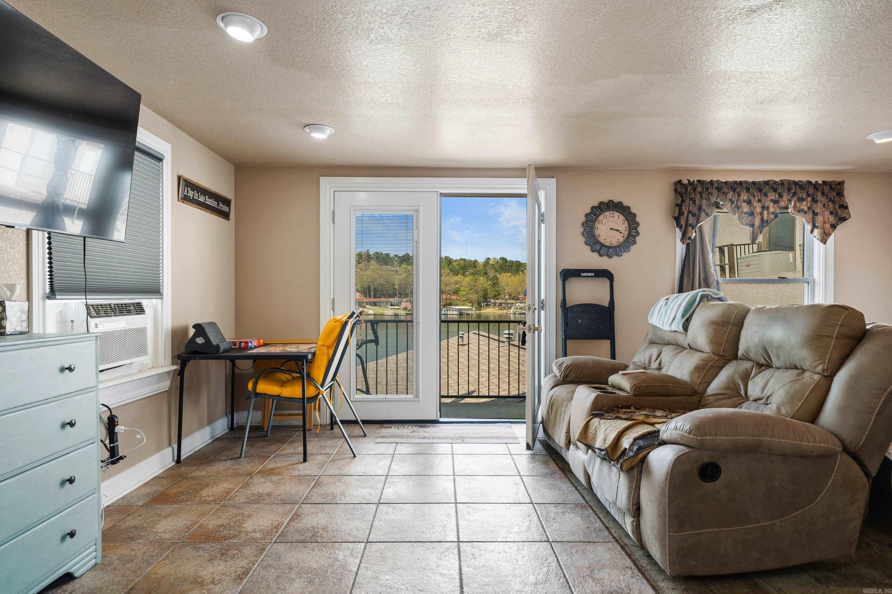 105 Chambers Pt  Hot Springs, AR