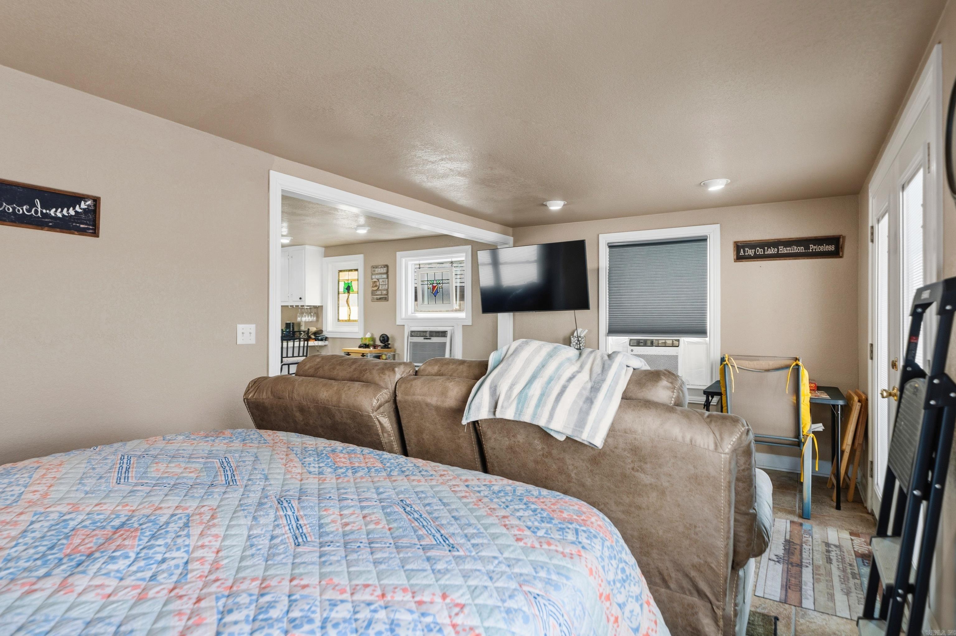 105 Chambers Pt  Hot Springs, AR