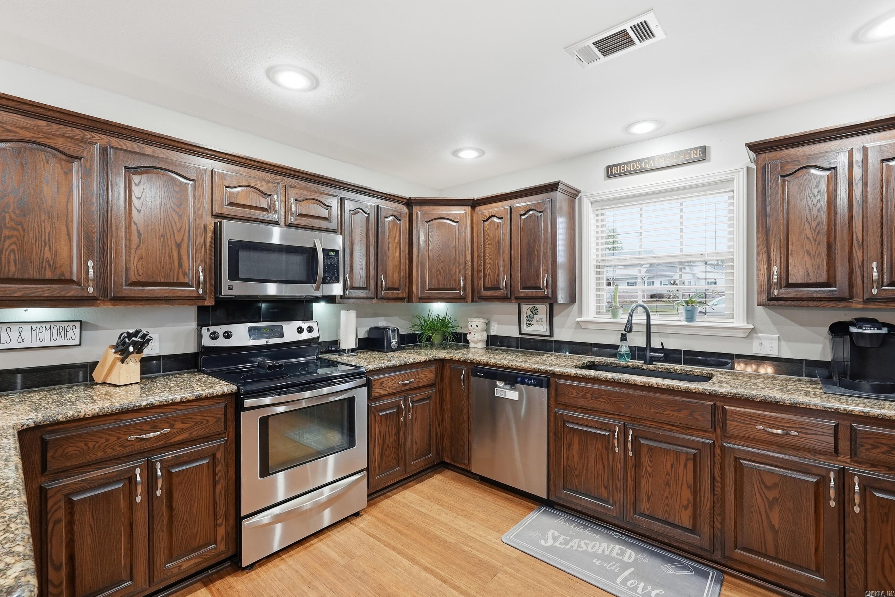 43 Autumn  Dover, AR