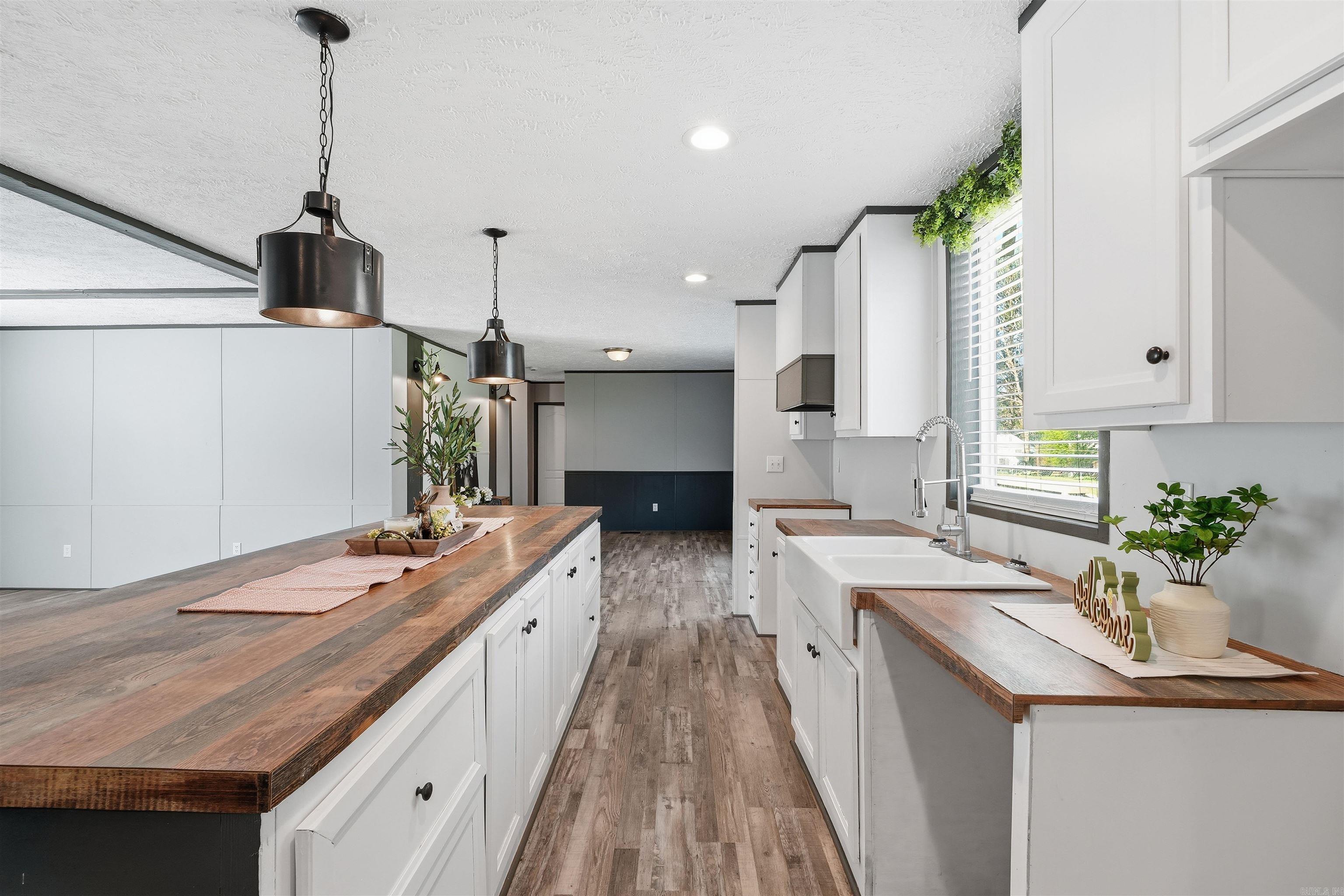 11001 River Trail  Scott, AR