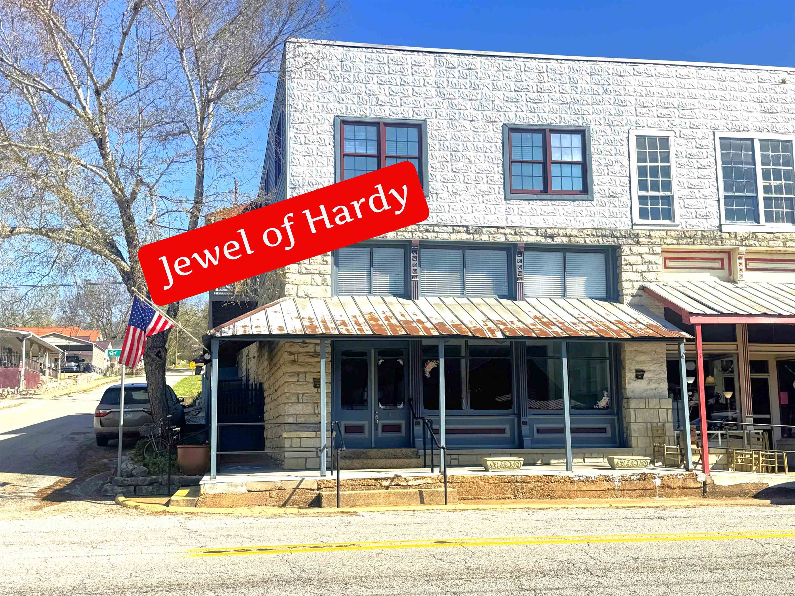 200 E Main  Hardy, AR