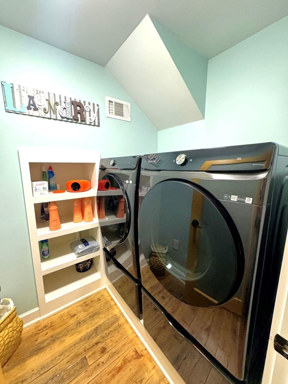 200 E Main  Hardy, AR