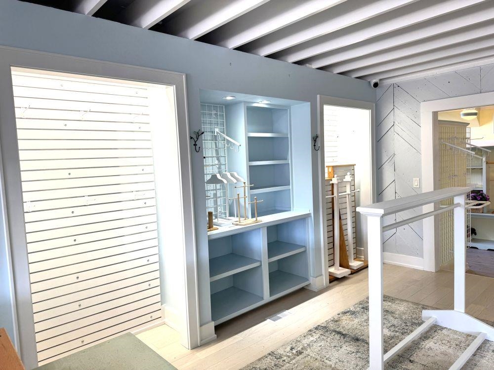 200 E Main  Hardy, AR