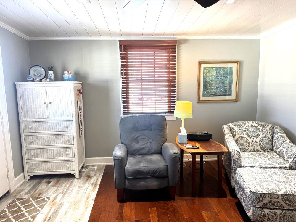 200 E Main  Hardy, AR