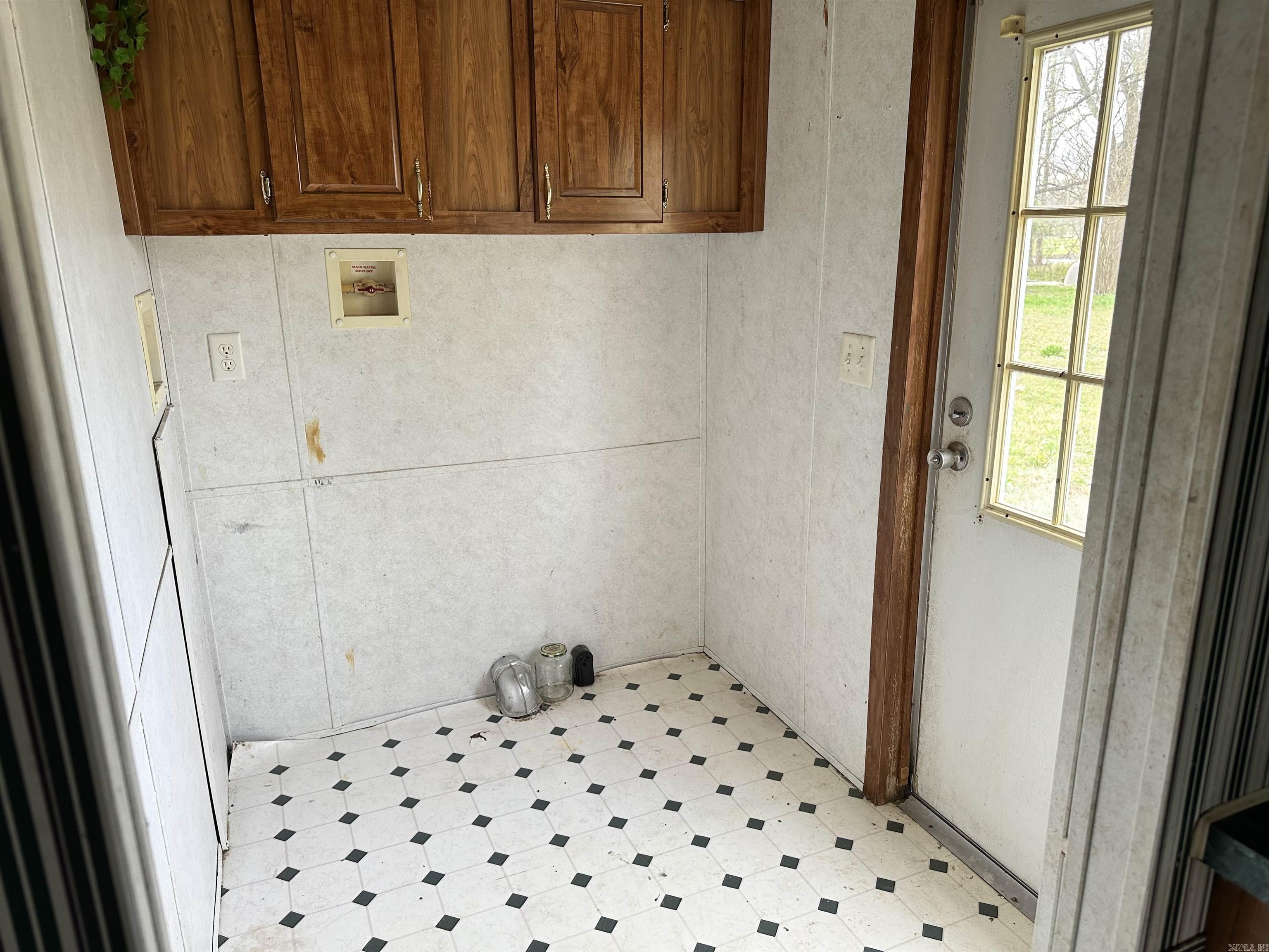 72 Grassy Lake  Earle, AR