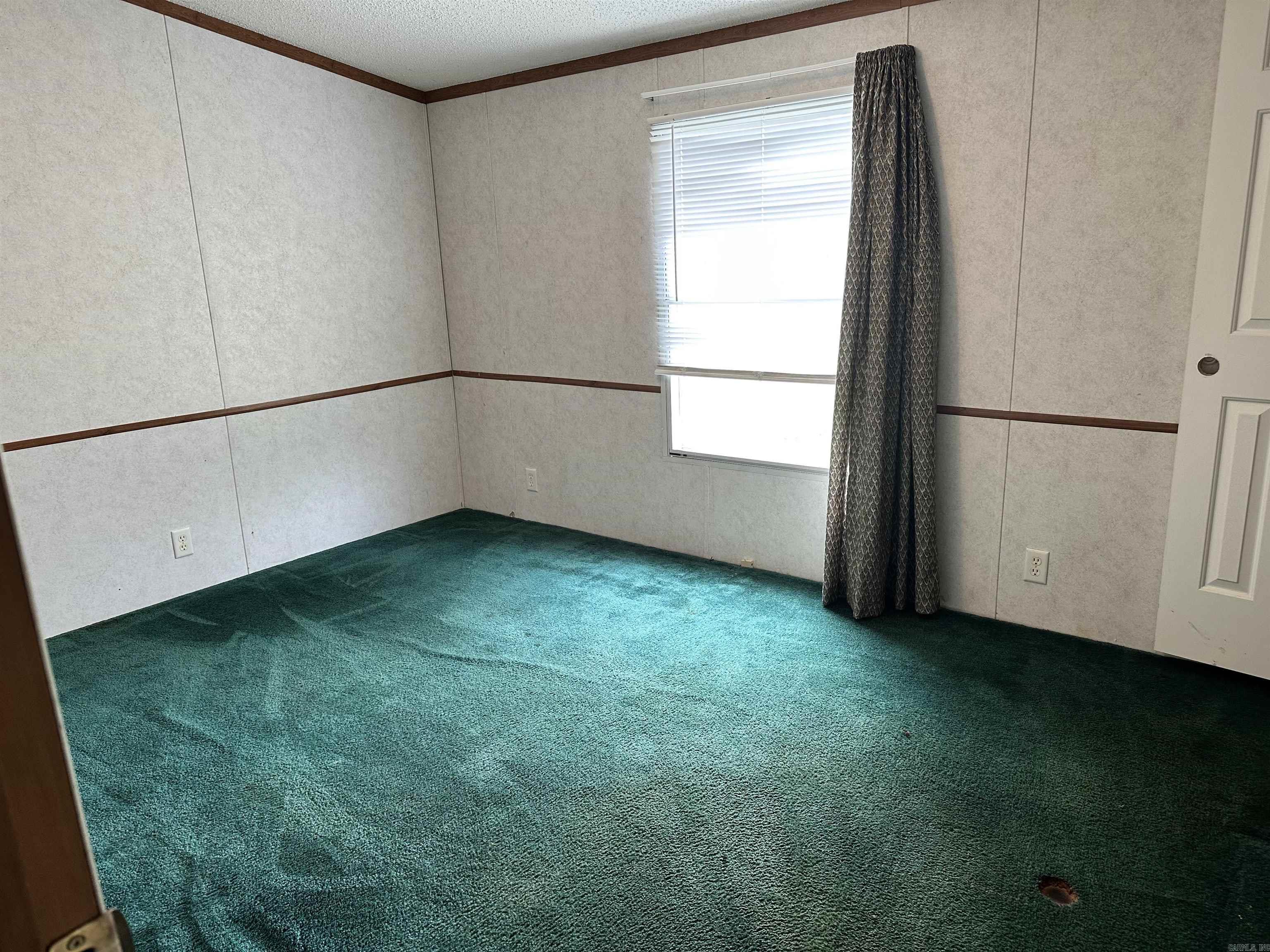 72 Grassy Lake  Earle, AR