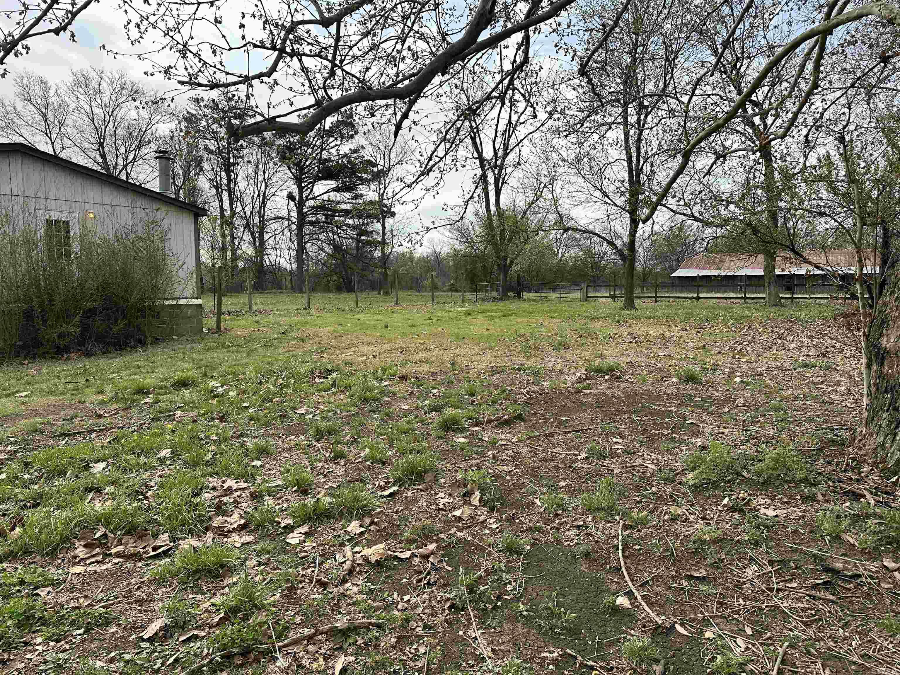 72 Grassy Lake  Earle, AR