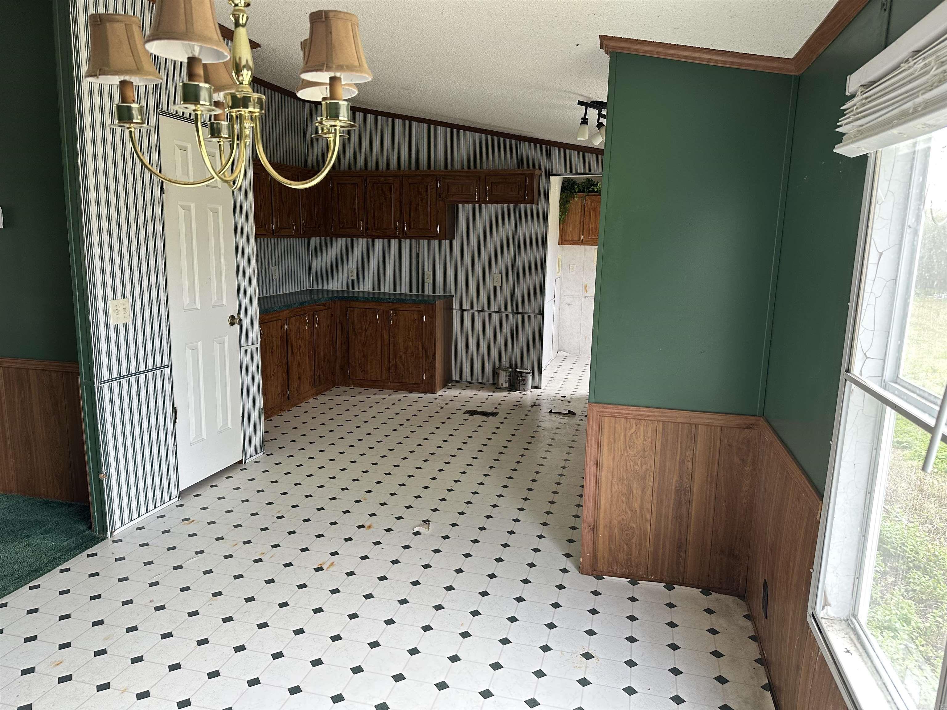 72 Grassy Lake  Earle, AR