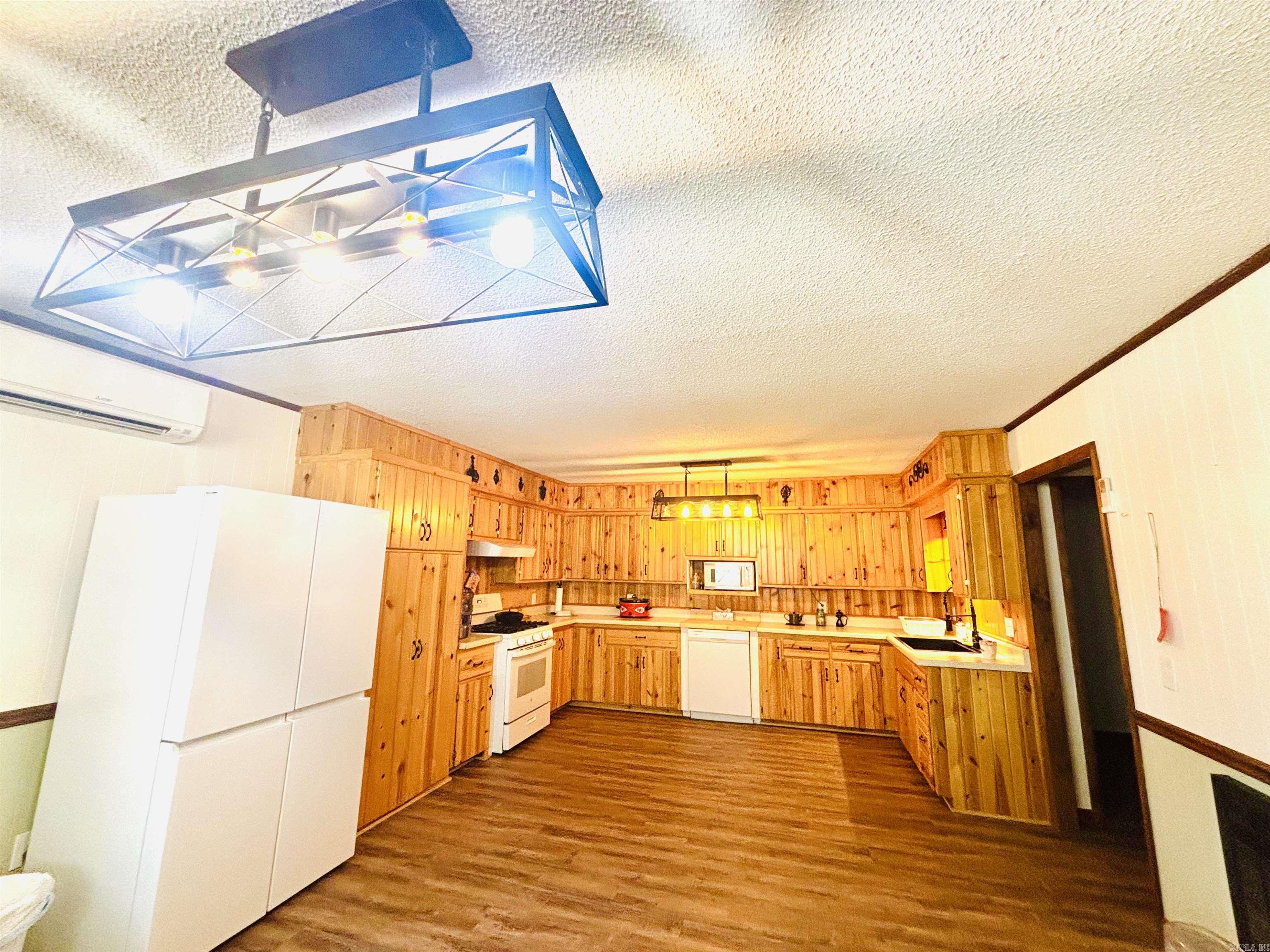 6683 Roasting Ear  Fifty-Six, AR