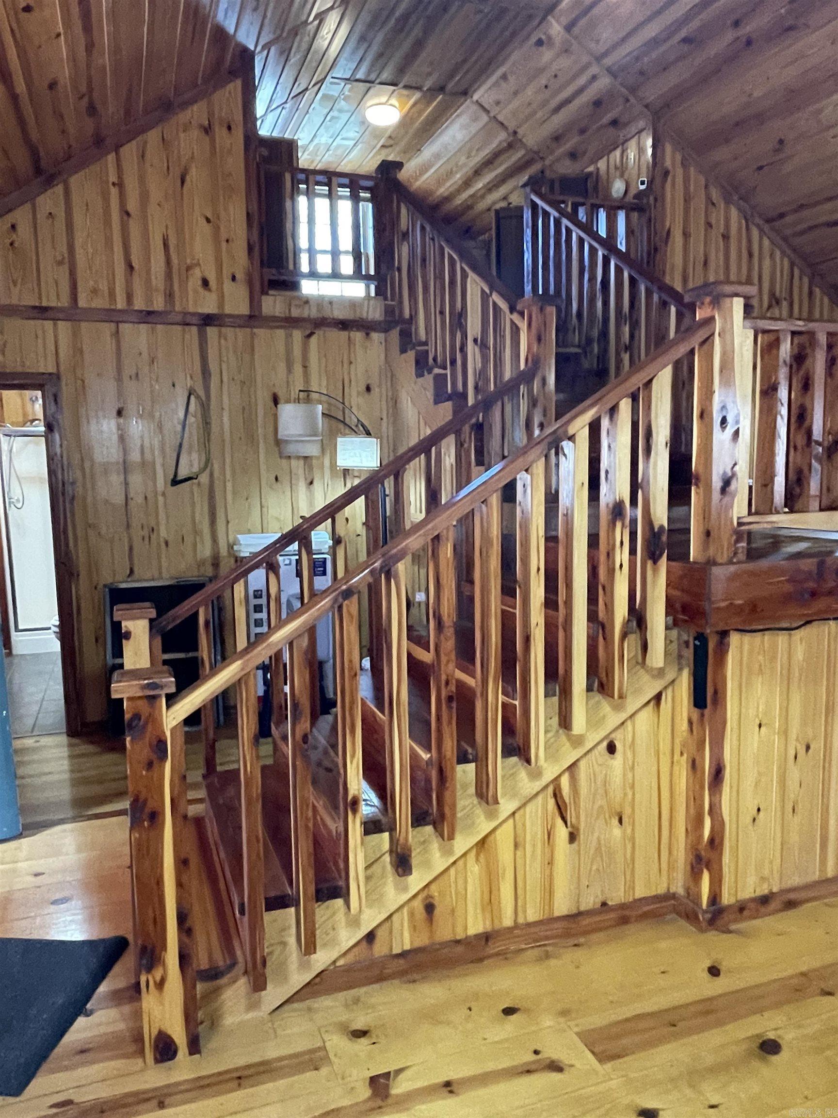 1671 Sylvan  Clinton, AR