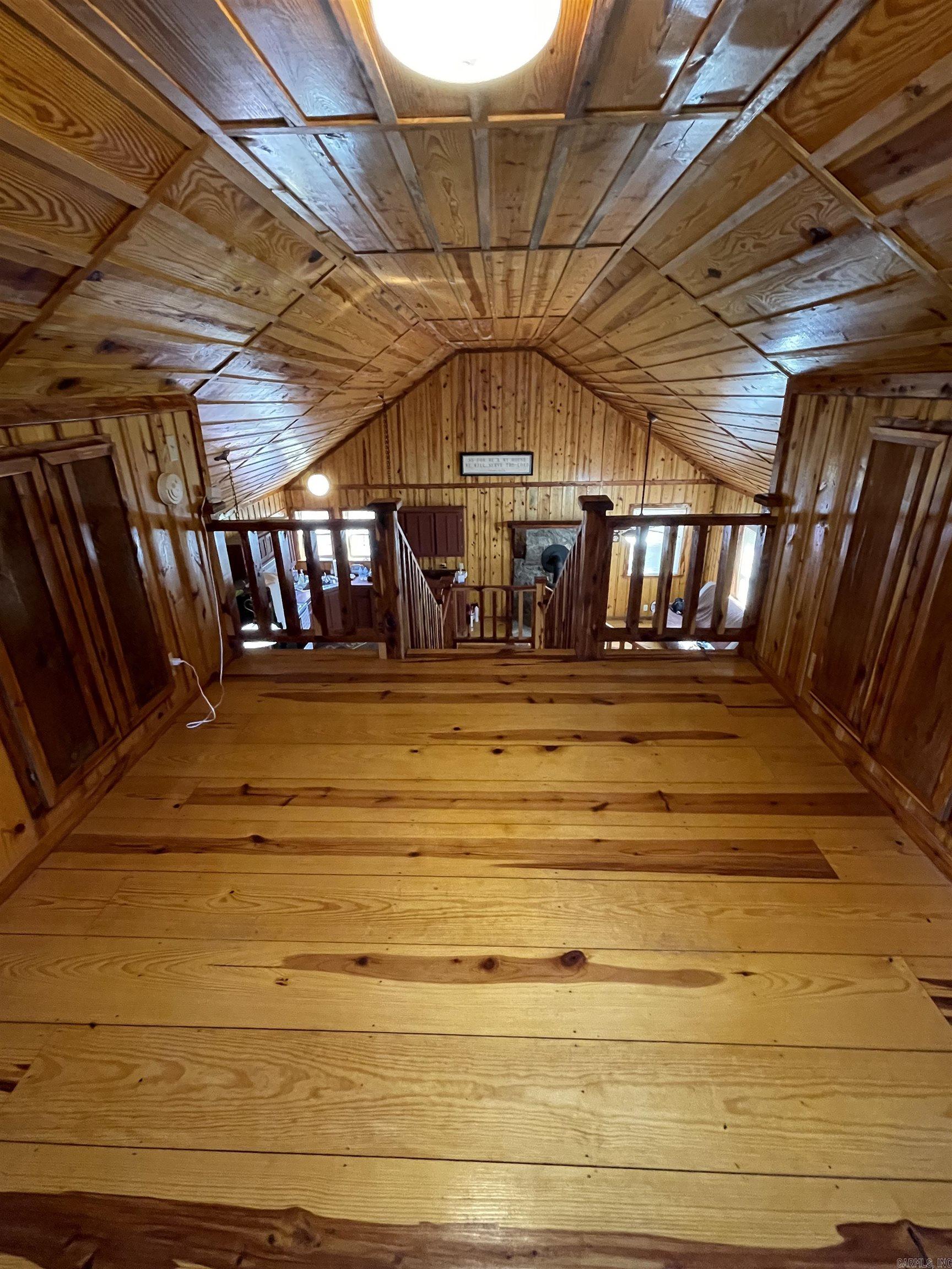 1671 Sylvan  Clinton, AR