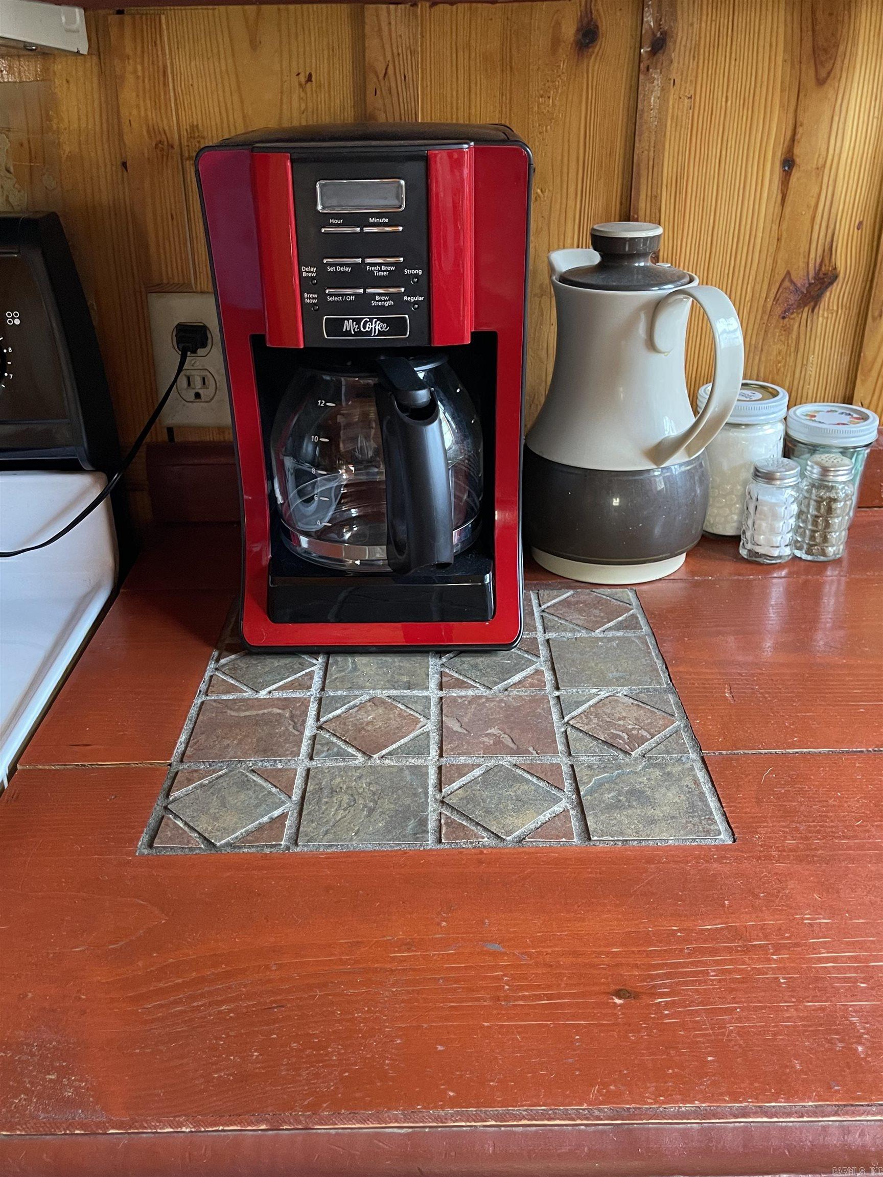 1671 Sylvan  Clinton, AR